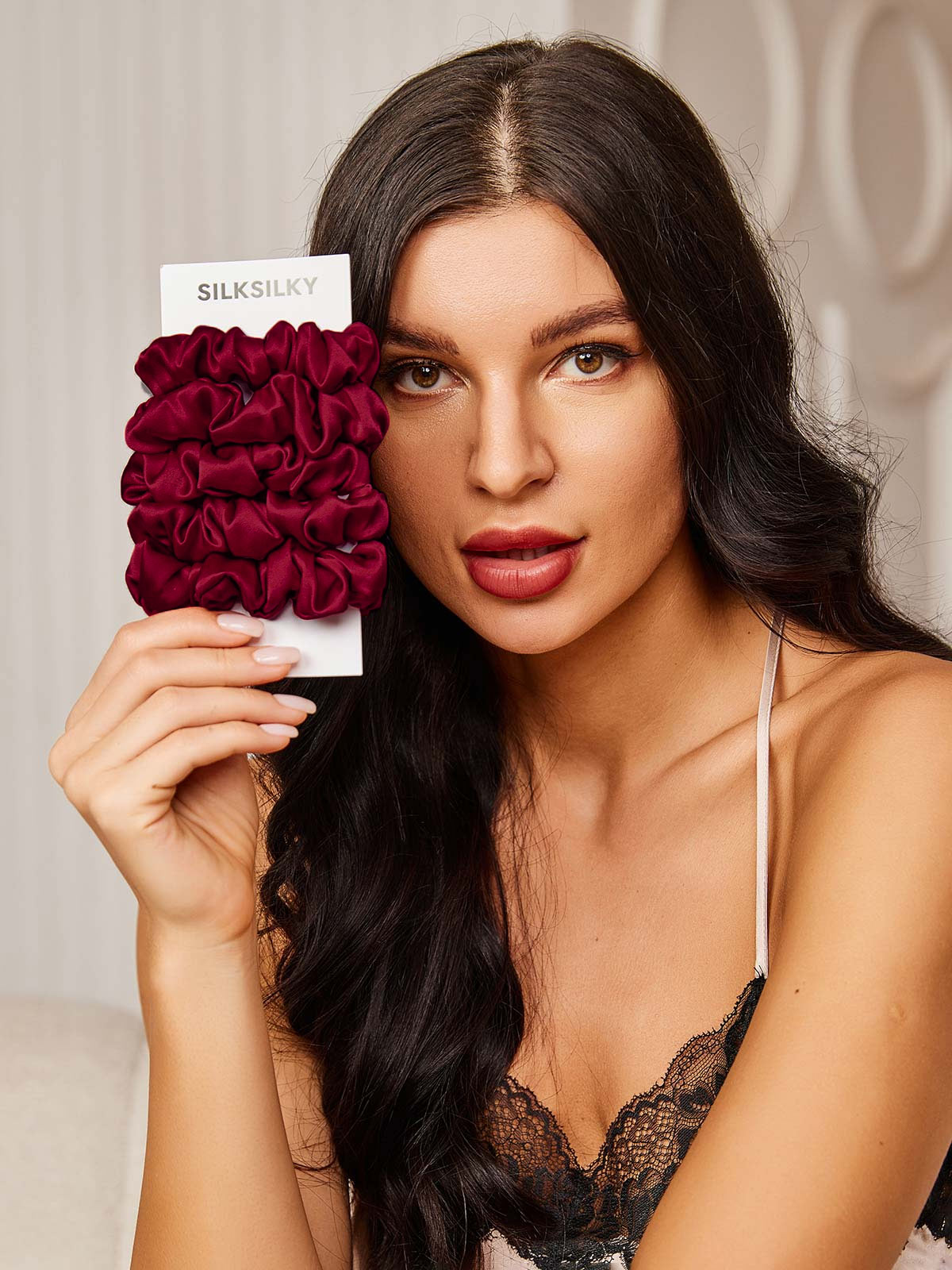 [Fuchsia] SilkSilky-DK 19Momme Scrunchie 002