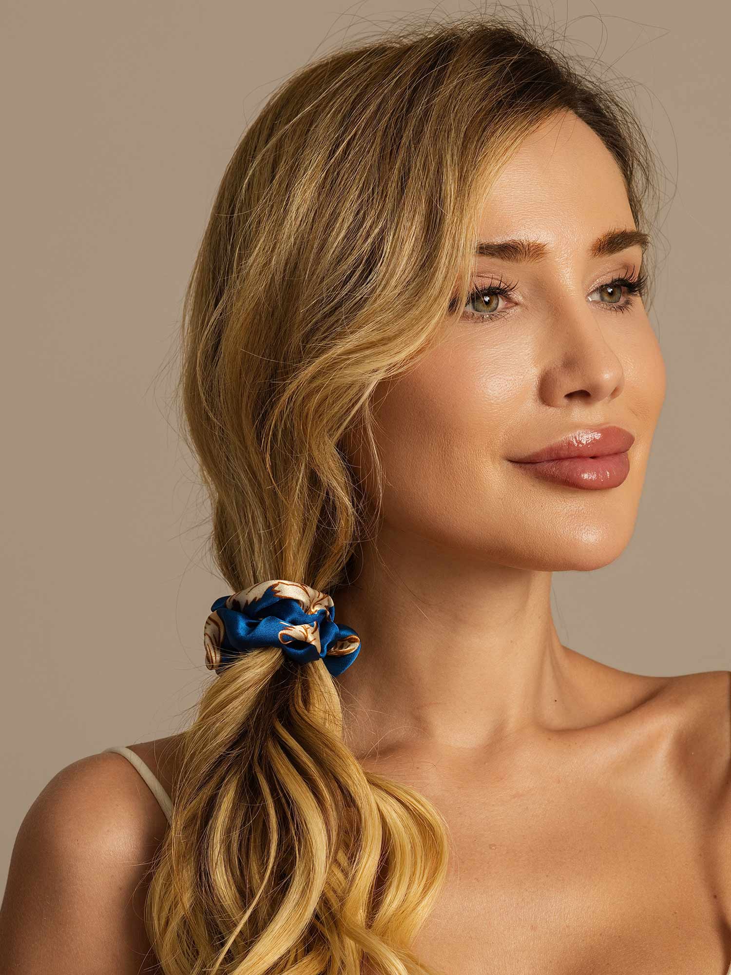 [Navy Drage] SilkSilky-DK 19Momme Scrunchie 001,