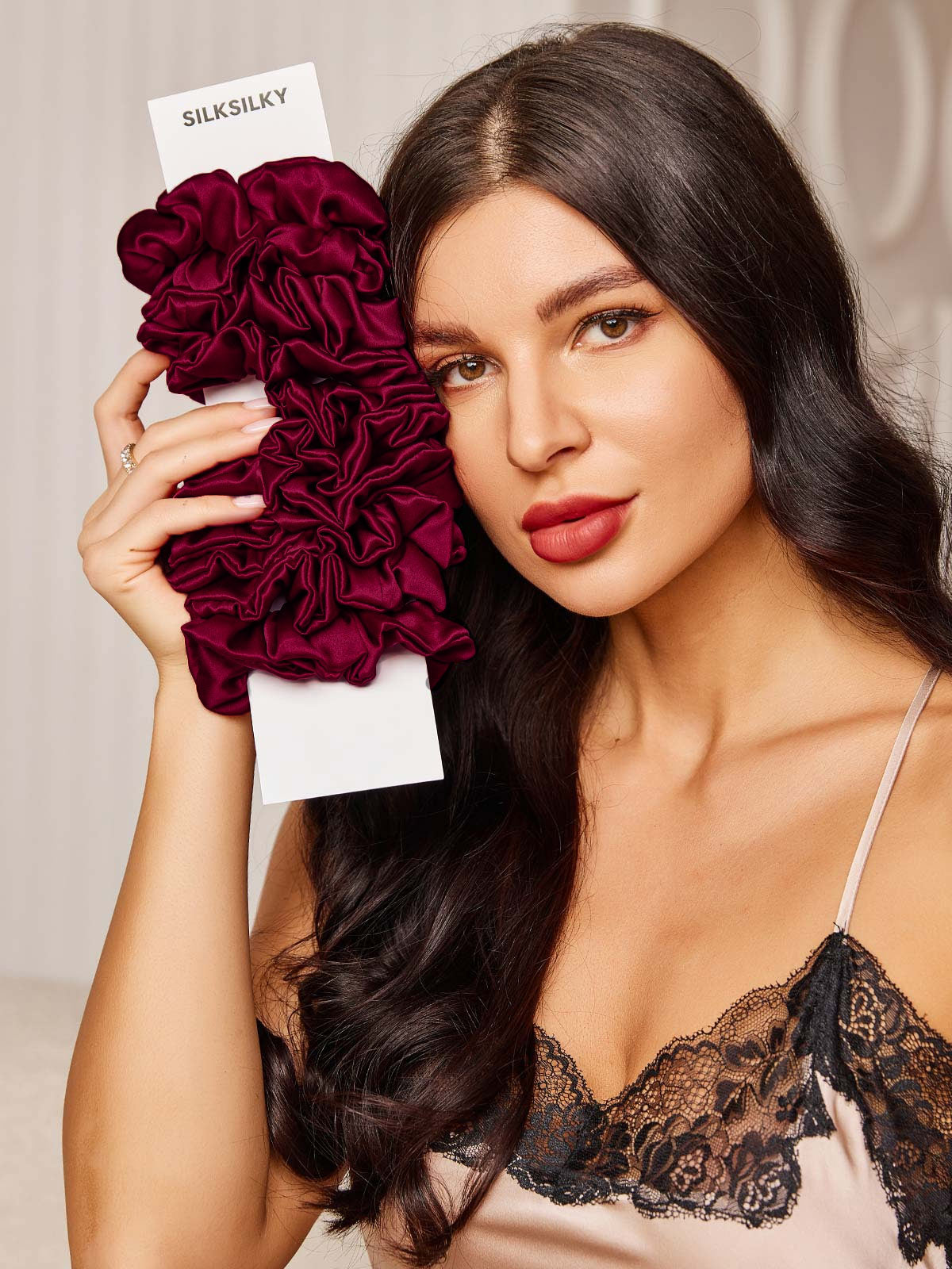[Fuchsia] SilkSilky-DK 19Momme Scrunchie 001