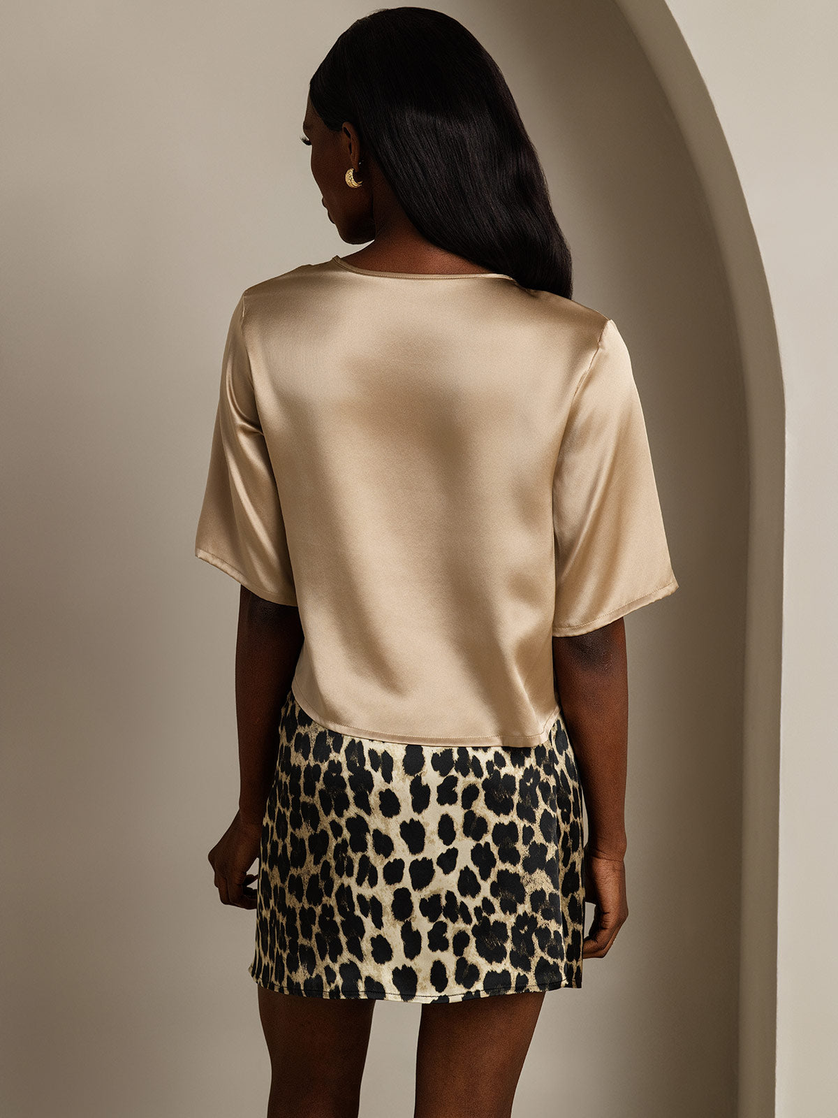 [Champagne] SilkSilky-DK Pure Silk Half Sleeve Boat Neck T-shirt til kvinder 002