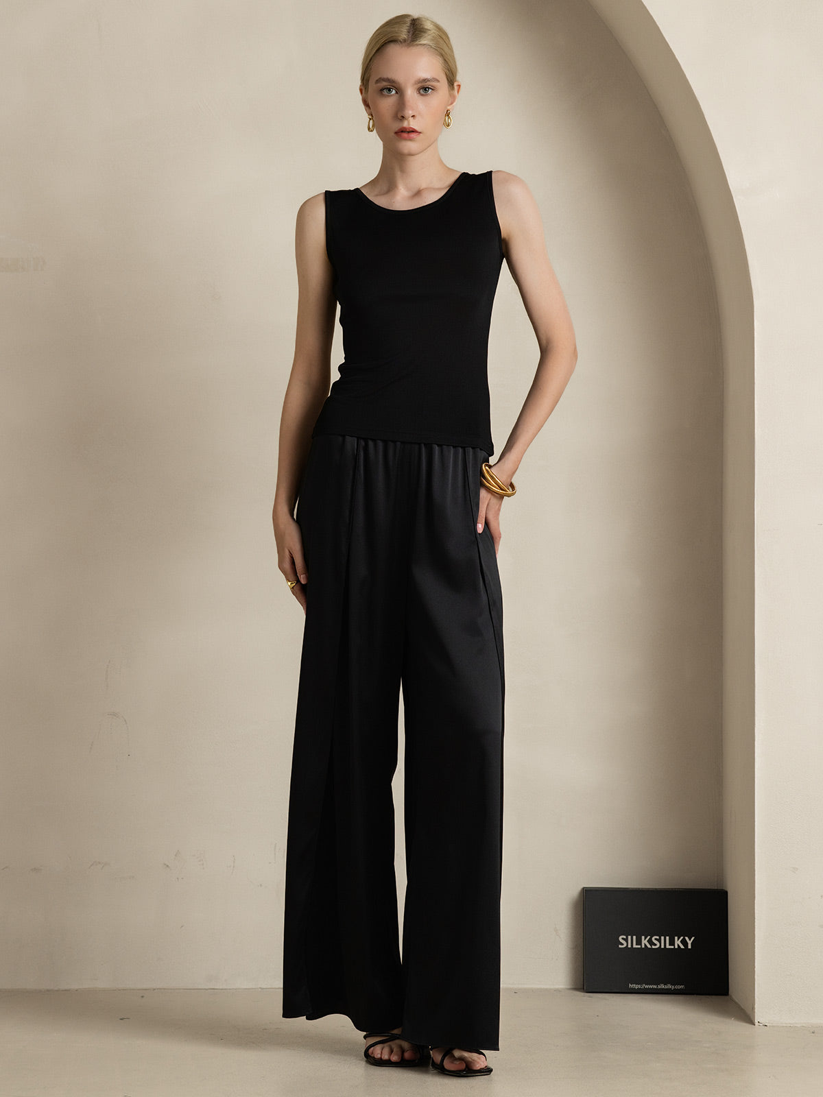 [Sort] SilkSilky-DK Silk Knitted Sleeveless Round Neck T-shirt til kvinder 008