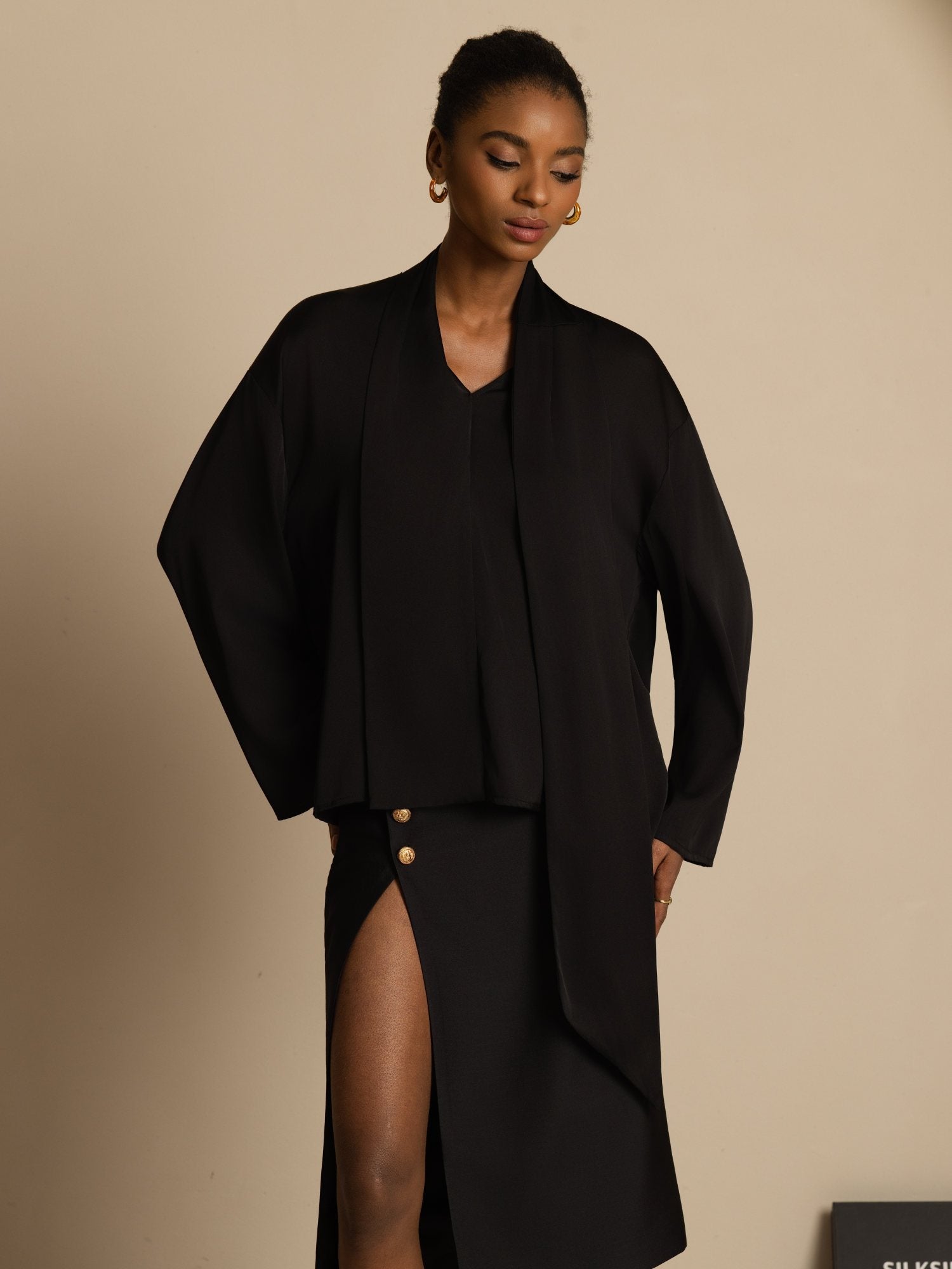 [Sort] SilkSilky-DK 19Momme Silke Langærmet V Hals Bluse 005