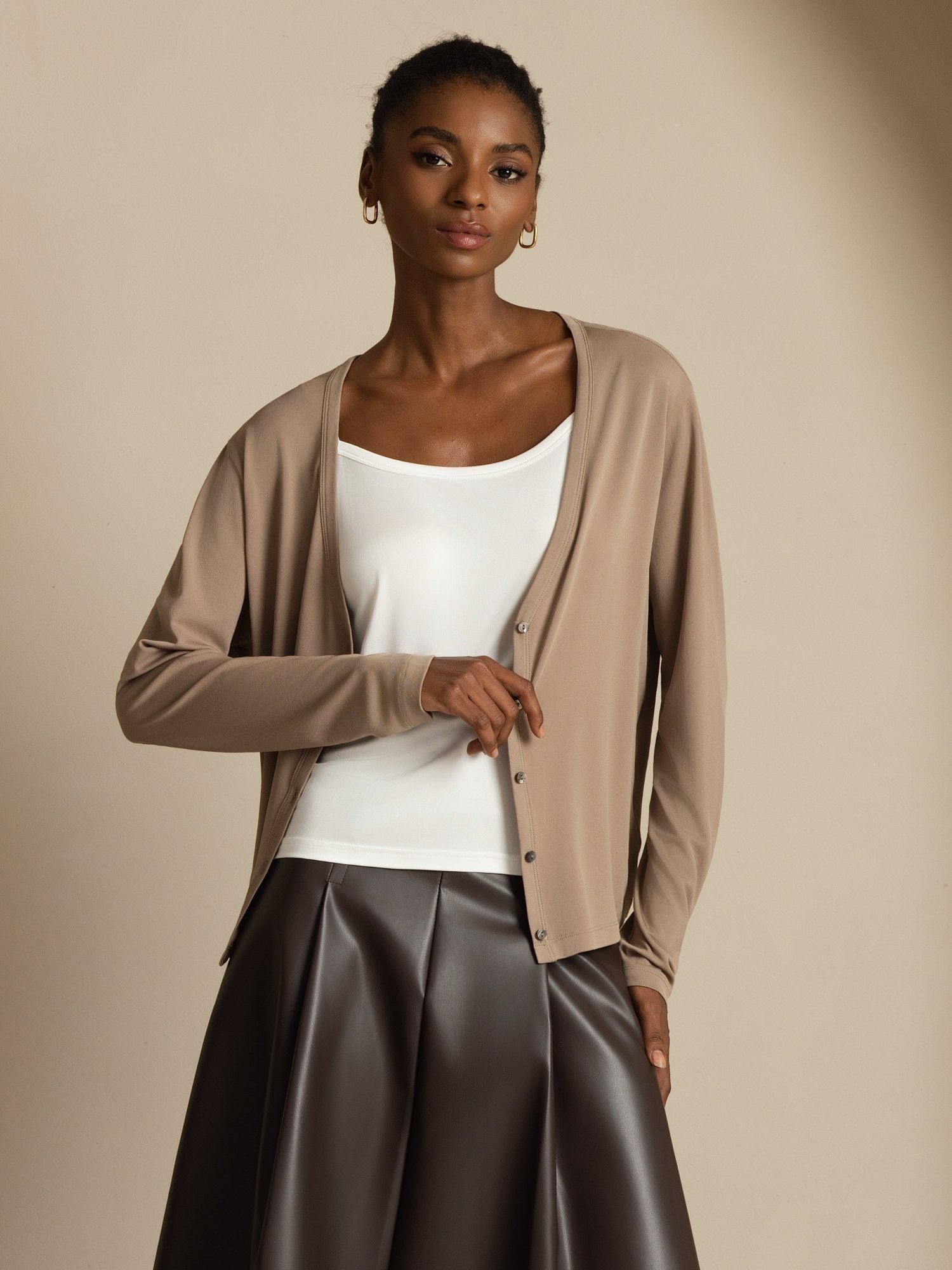 [Tan] SilkSilky-DK 19Momme Silke Langærmet V Hals Dame Cardigan 004