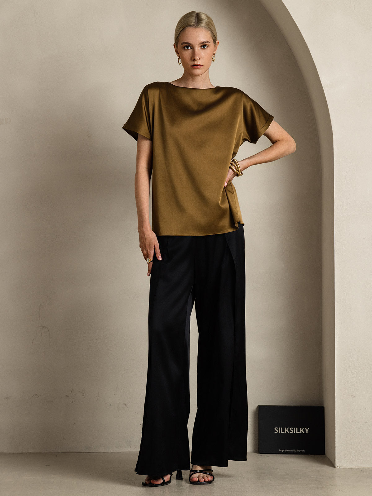 [Brun] SilkSilky-DK 19Momme Silke Short Sleeve Round Neck T-shirt til kvinder 001