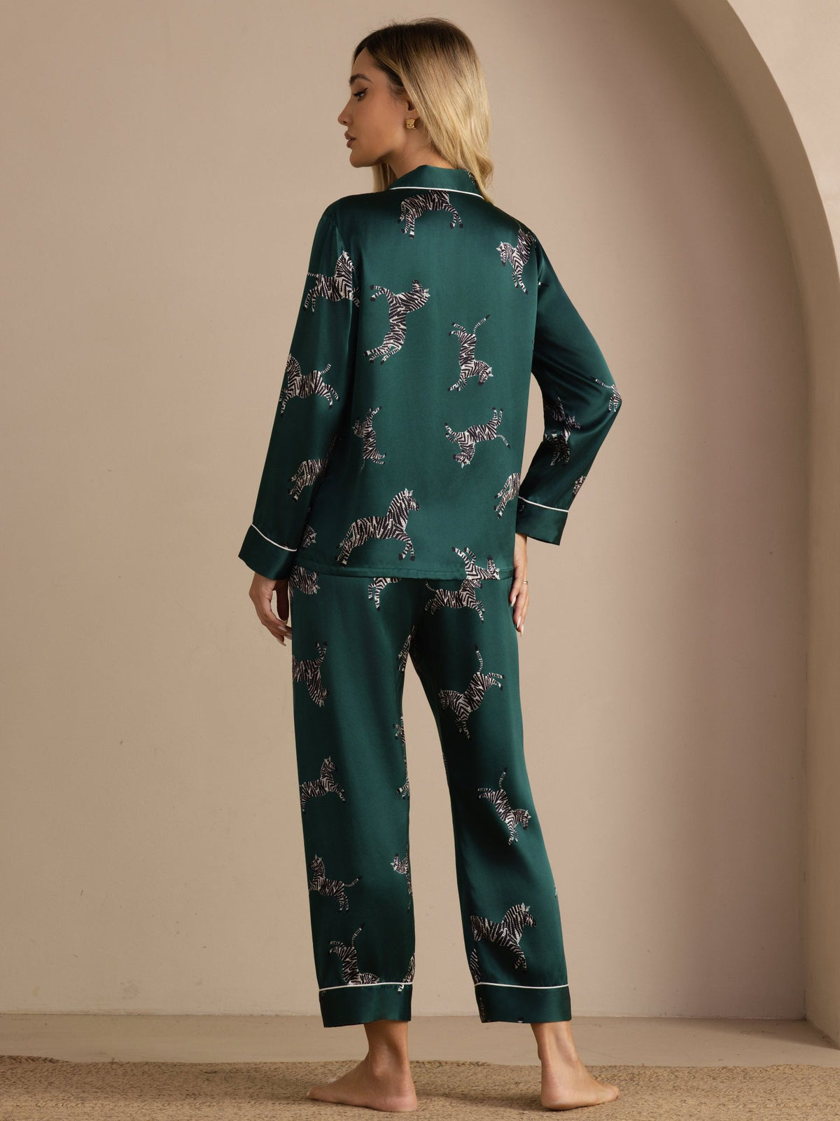 [Smaragd Zebra] SilkSilky-DK Long Sleeve Lapel Collar Dame Pyjamas 002