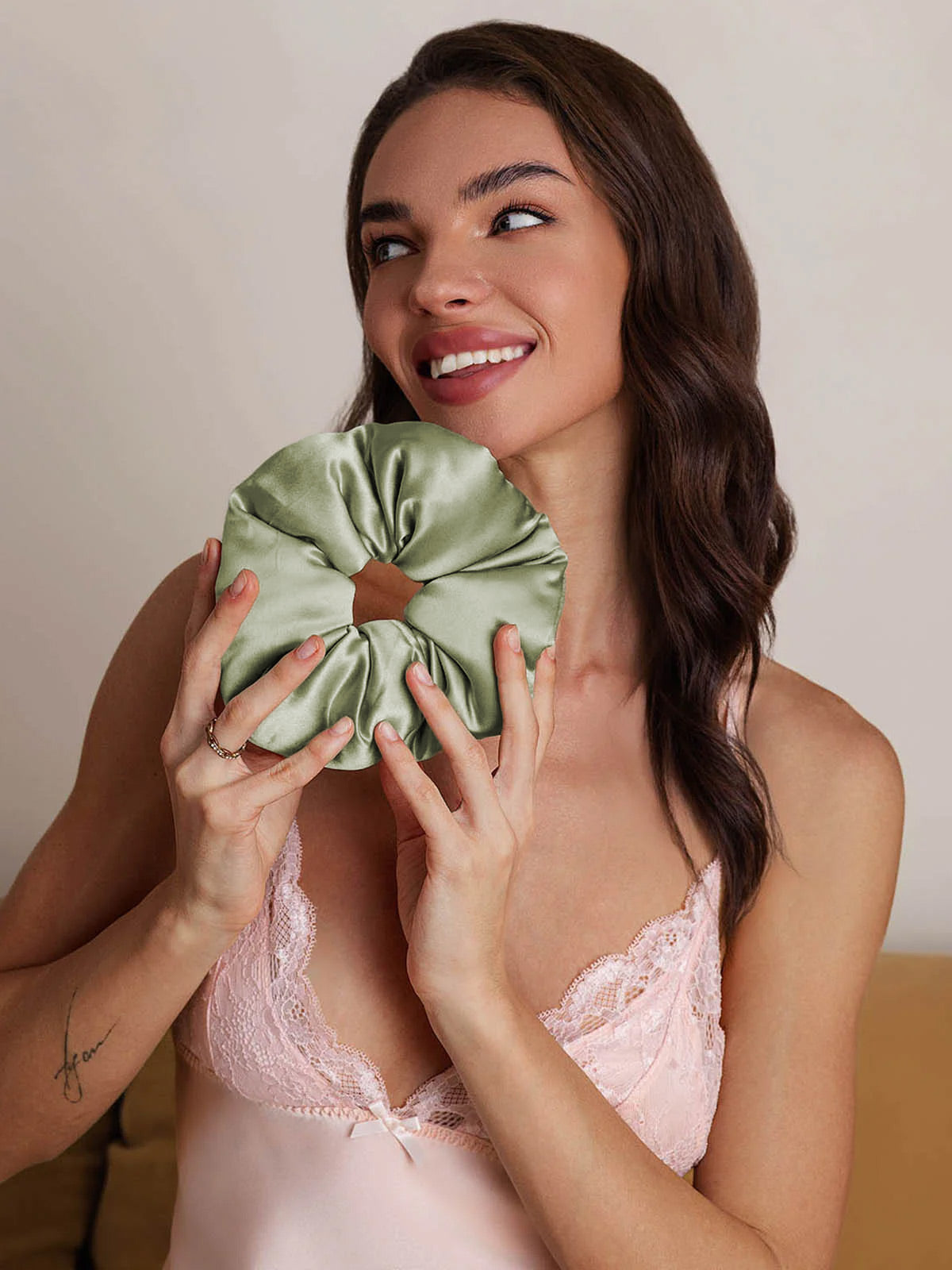 [Lysegrøn] SilkSilky-DK Silke Scrunchie 003