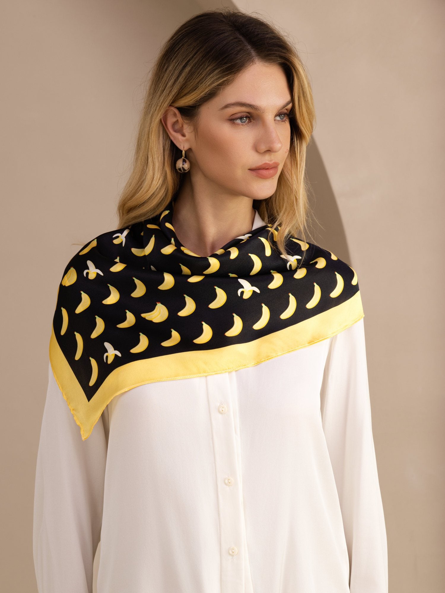 [Sort Banan] SilkSilky-DK Scarf 002