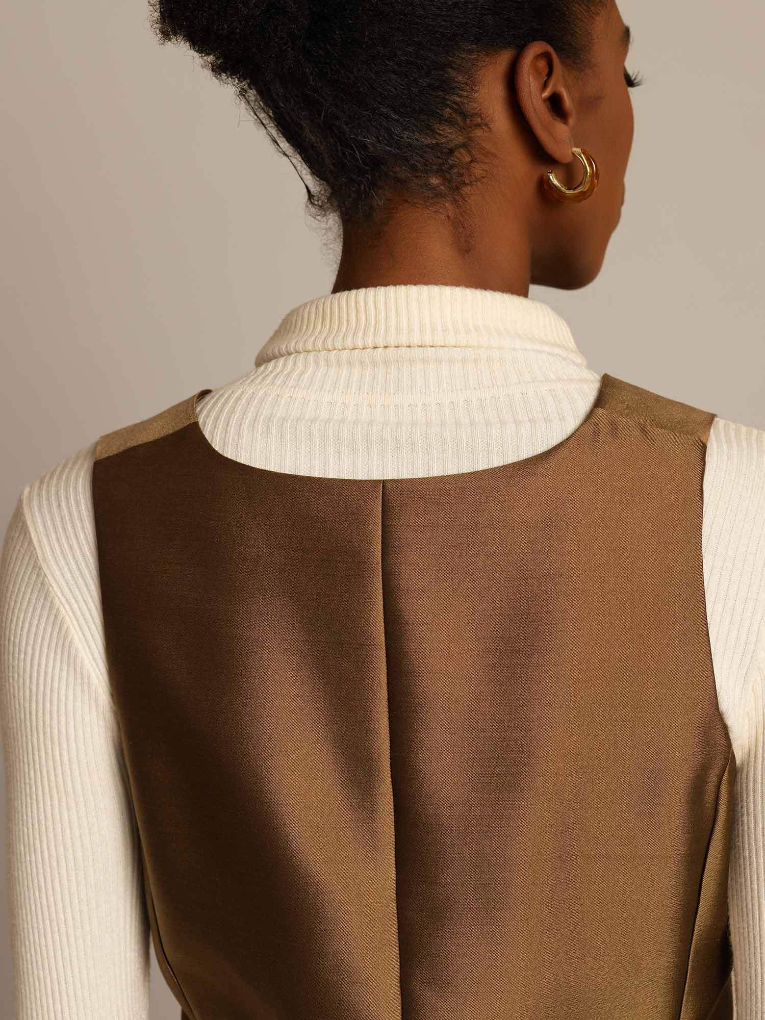 [Bronze] SilkSilky-DK 32Momme Silke Womens Vest 004