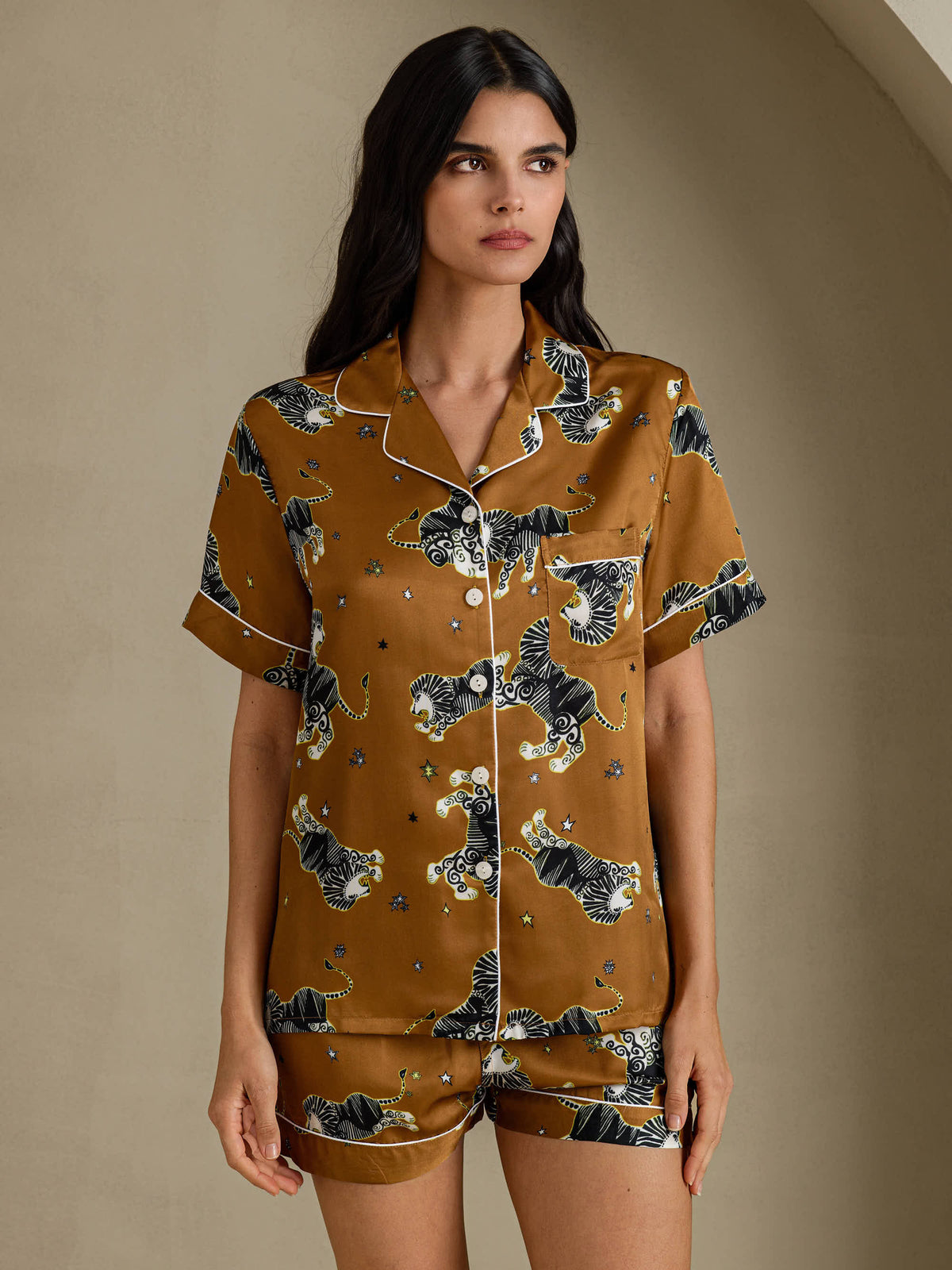 [Brun Løve] SilkSilky-DK Short Sleeve Notch Collar Dame Pyjamas 001