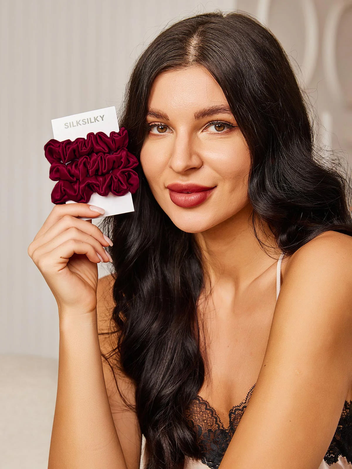 [Fuchsia] SilkSilky-DK 19Momme Scrunchie 002