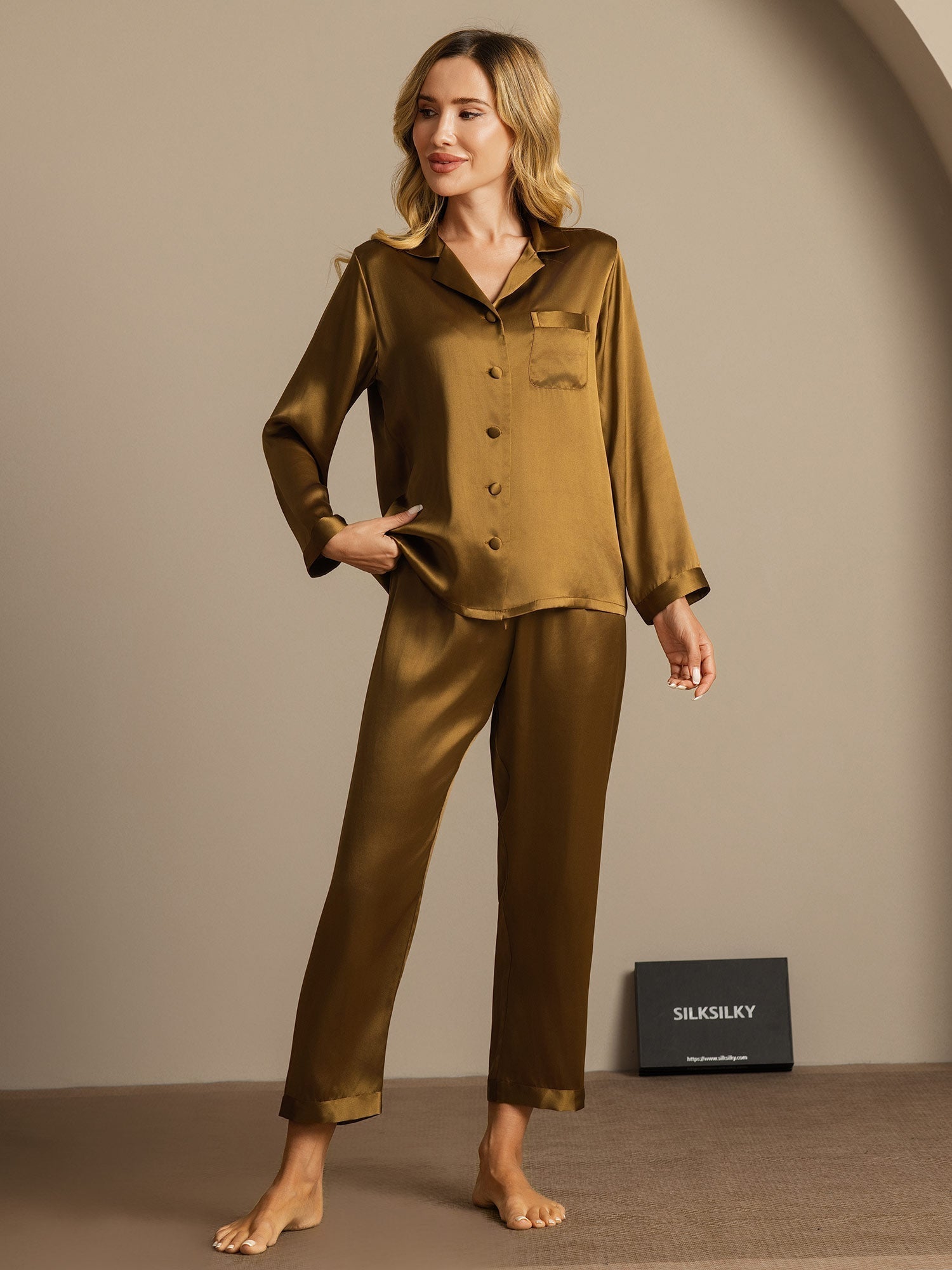 [Brun] SilkSilky-DK Long Sleeve Lapel Collar Dame Pyjamas 004