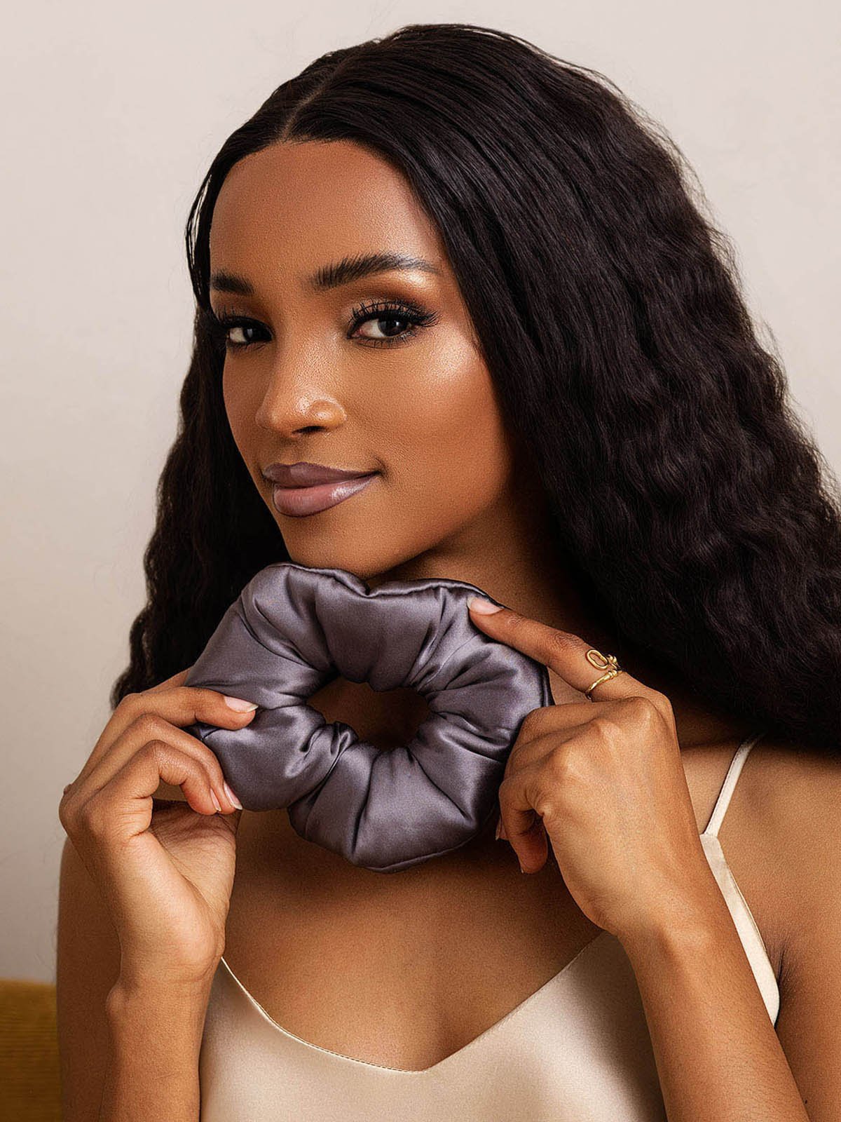 [Mørkegrå] SilkSilky-DK Silke Scrunchie 004