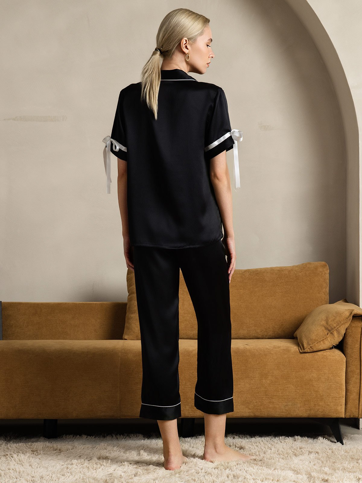 [Sort] SilkSilky-DK Silke Short Sleeve Revers Dame Pyjamas 002
