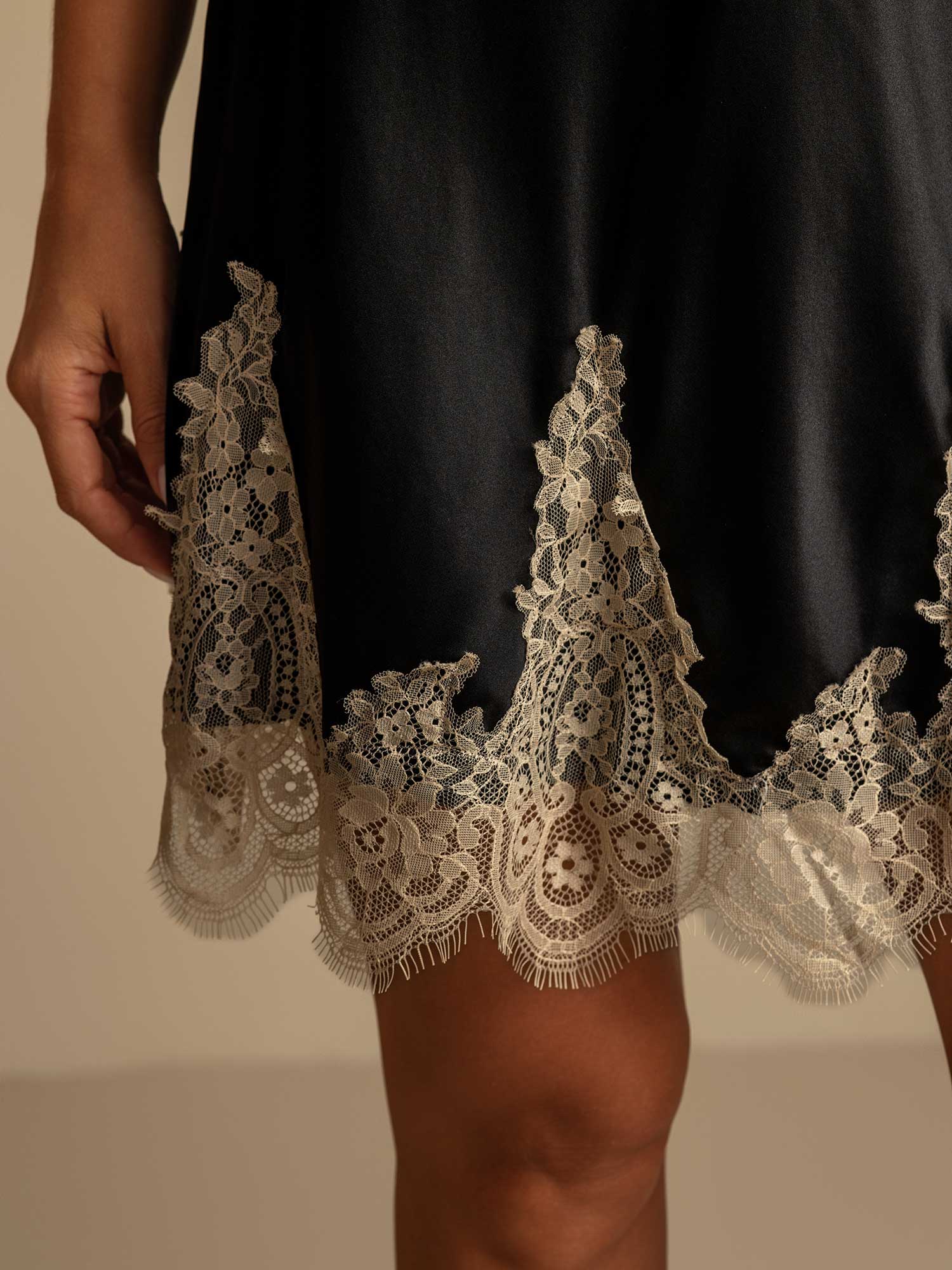 [Sort+Beige] SilkSilky-DK Nightgown 005,