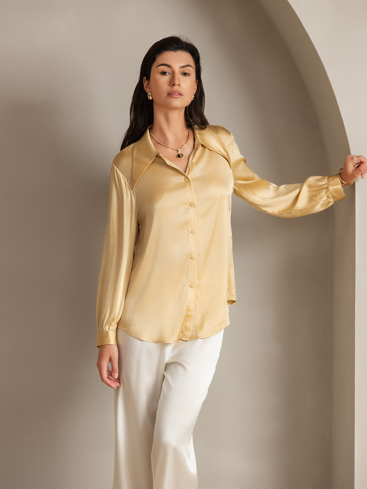 SilkSilky-DK-19Momme-Silke-Long-Sleeve-Collar-Dameskjorte-Champagne-003