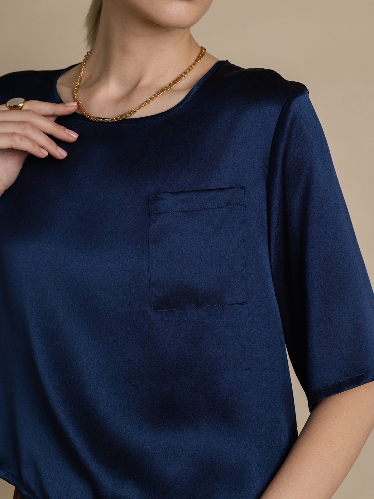 [Mørkeblå] SilkSilky-DK Pure Silk Half Sleeve Boat Neck T-shirt til kvinder 006
