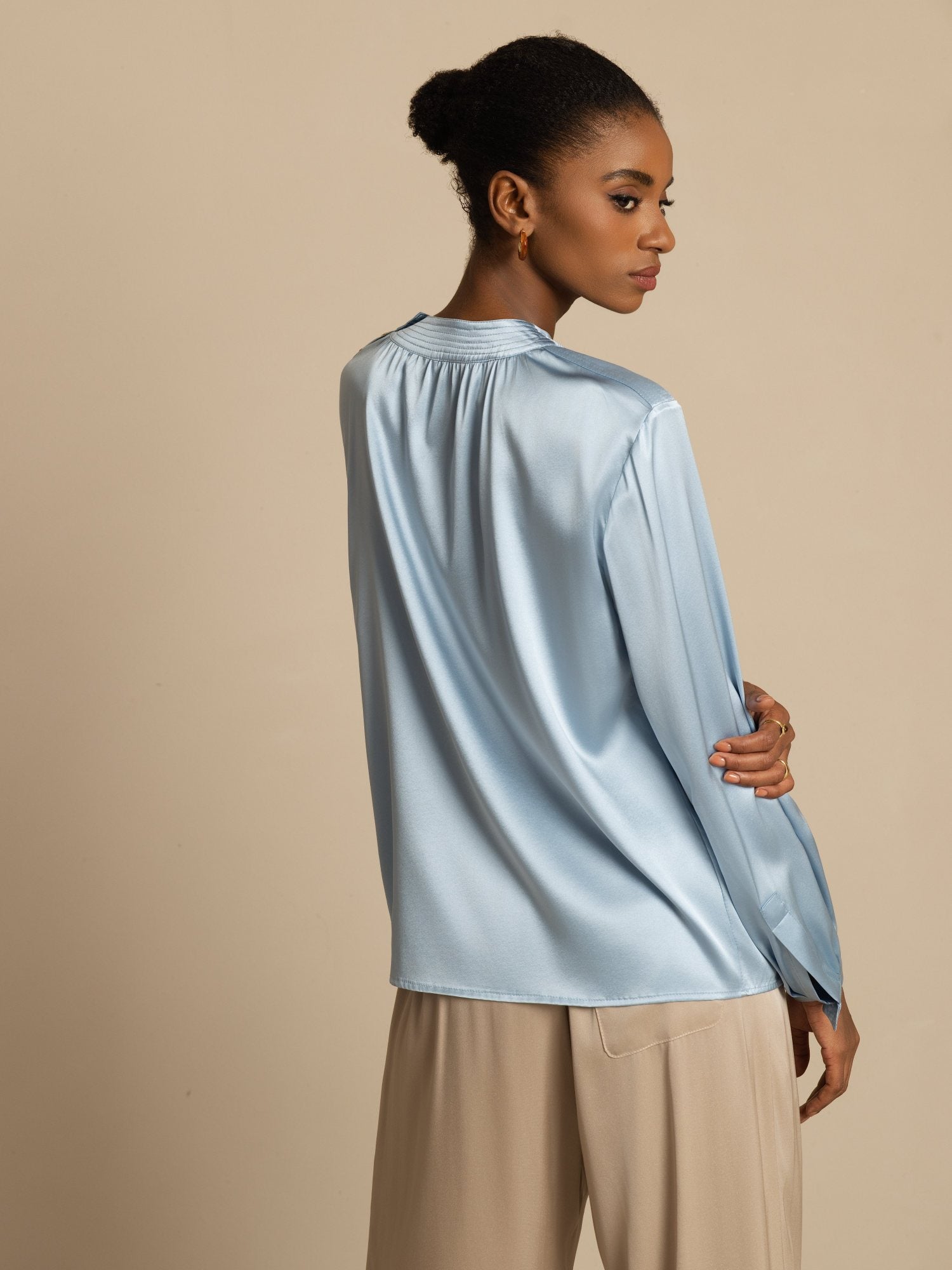 [Gråblå] SilkSilky-DK 19Momme Langærmet Rund Hals Bluse 002