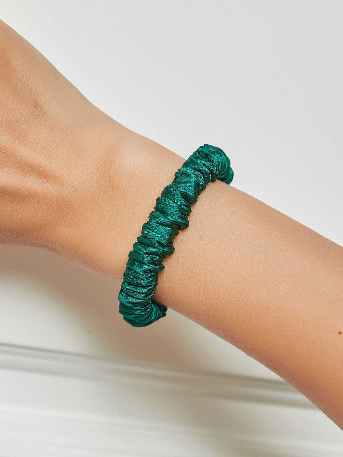 [Mørkegrøn] SilkSilky-DK 19Momme Scrunchie 001