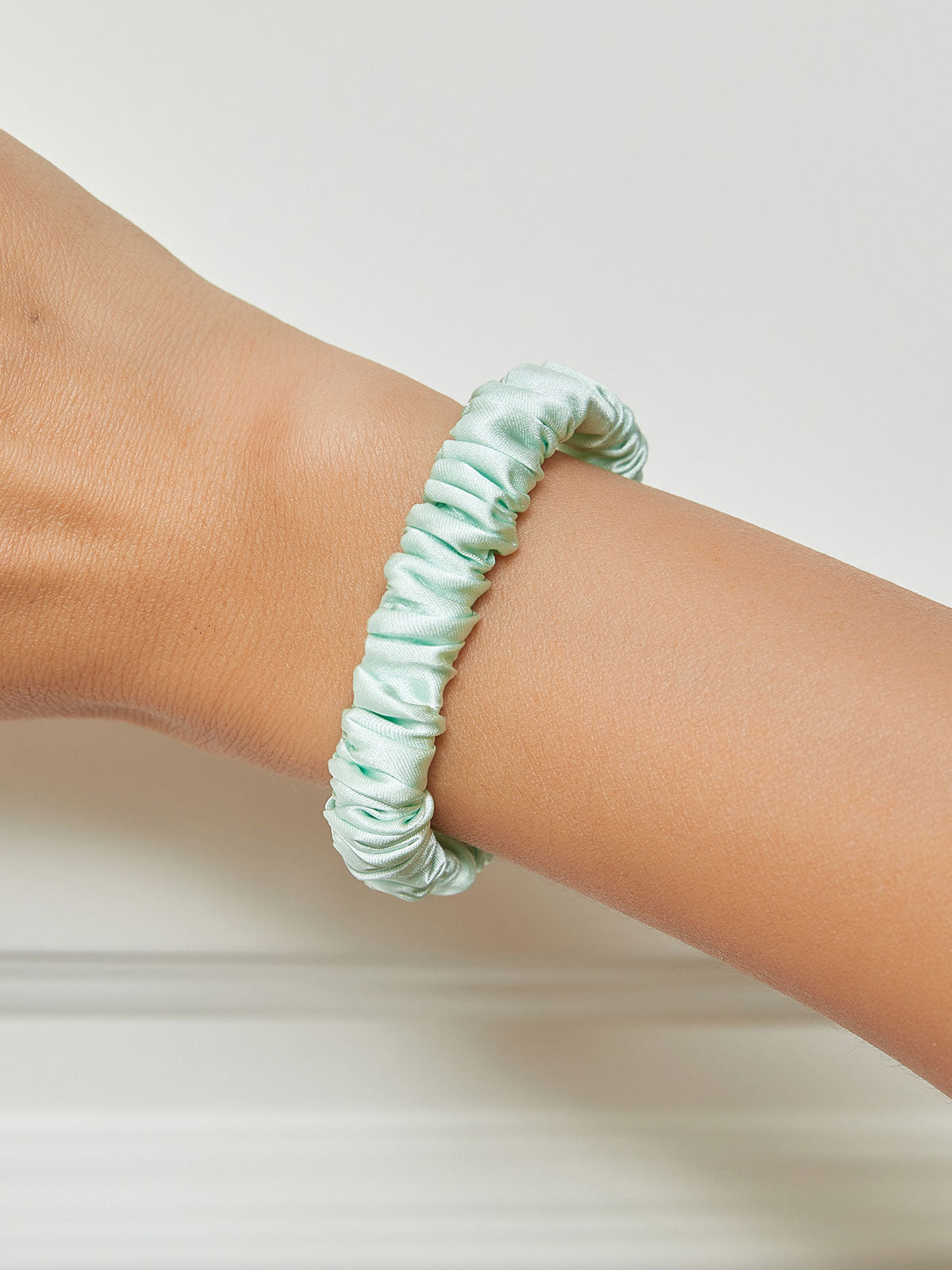 [Lysegrøn] SilkSilky-DK 19Momme Scrunchie 001