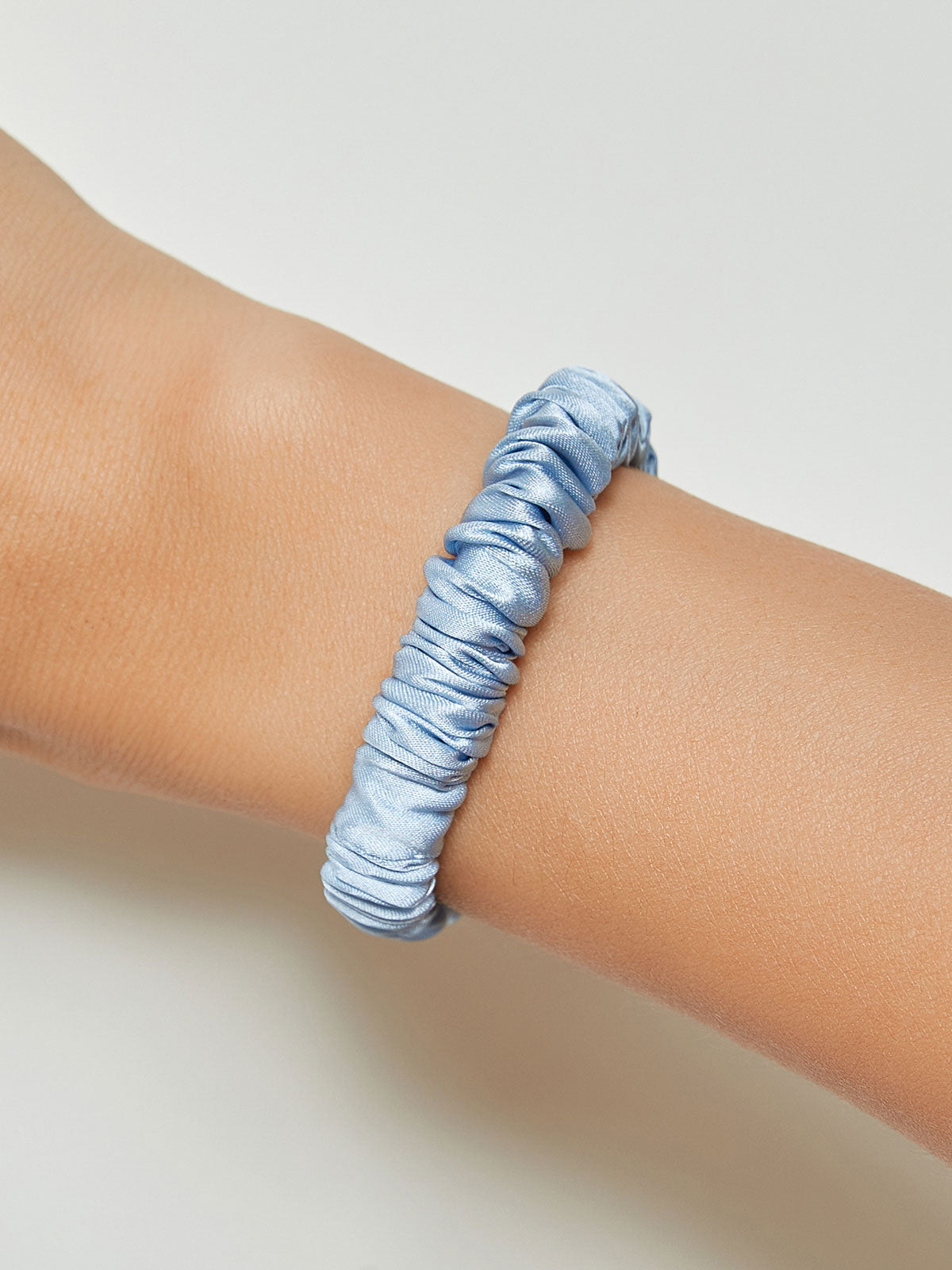 [Himmelblå] SilkSilky-DK 19Momme Scrunchie 001