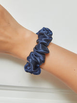 [Mørkeblå] SilkSilky-DK Scrunchie 001