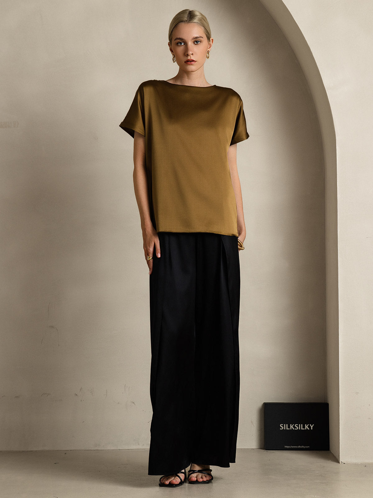 [Brun] SilkSilky-DK 19Momme Silke Short Sleeve Round Neck T-shirt til kvinder 007