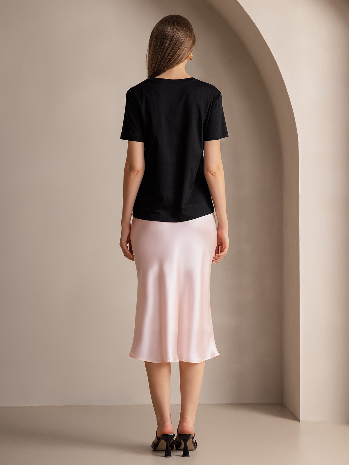 [Sort] SilkSilky-DK Silk Knitted Short Sleeve Round Neck T-shirt til kvinder 002