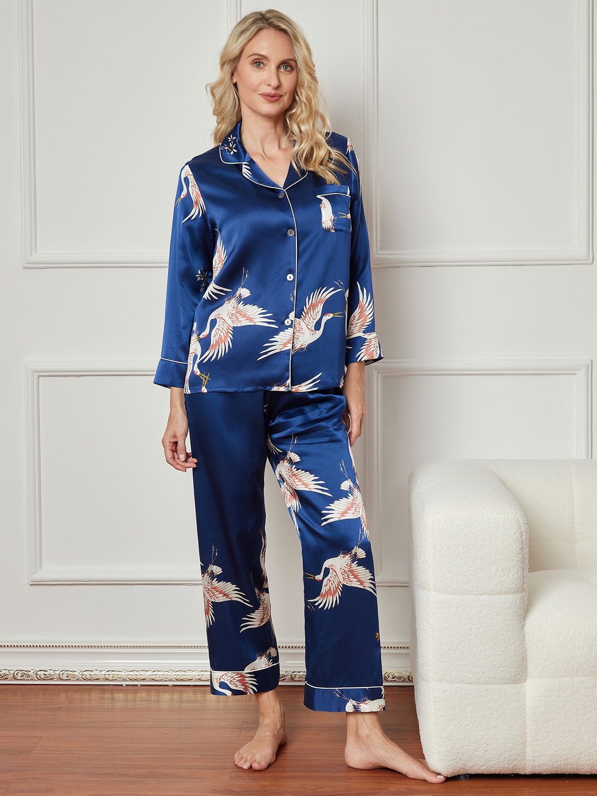 SilkSilky-DK 19Momme Revers Dame Pyjamas Mørkeblå 003