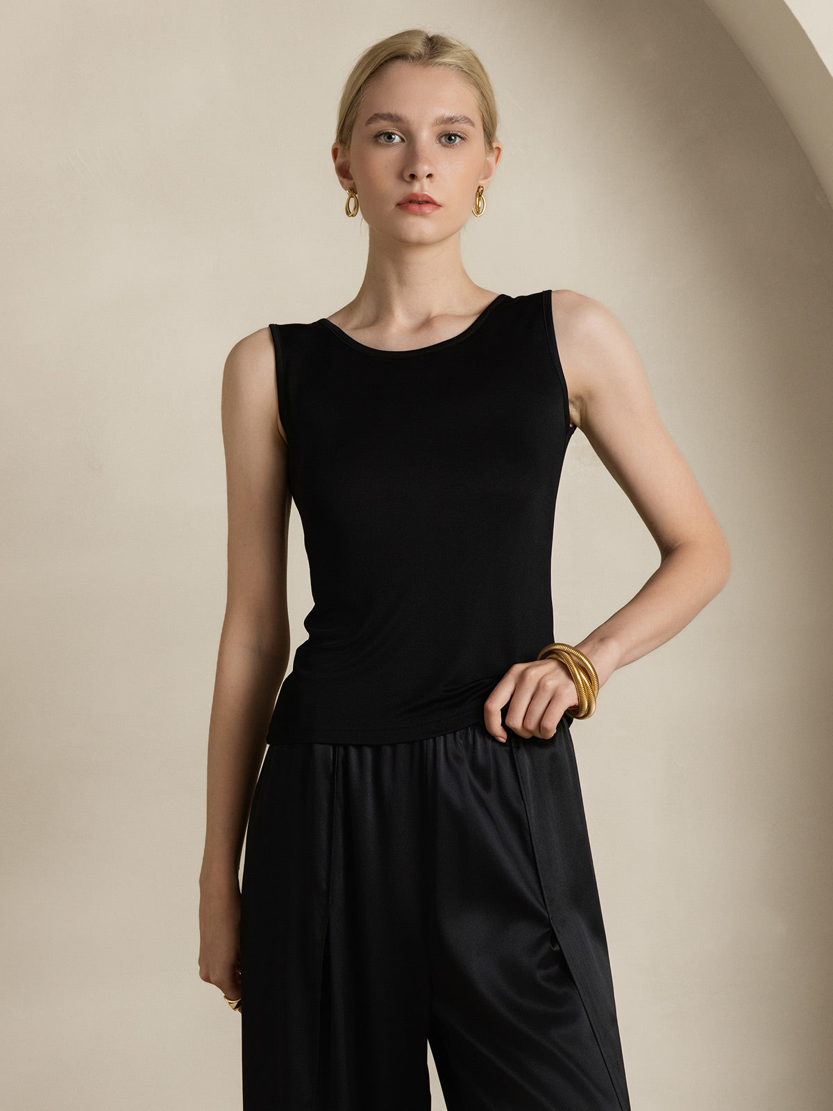 [Sort] SilkSilky-DK Silk Knitted Sleeveless Round Neck T-shirt til kvinder 003