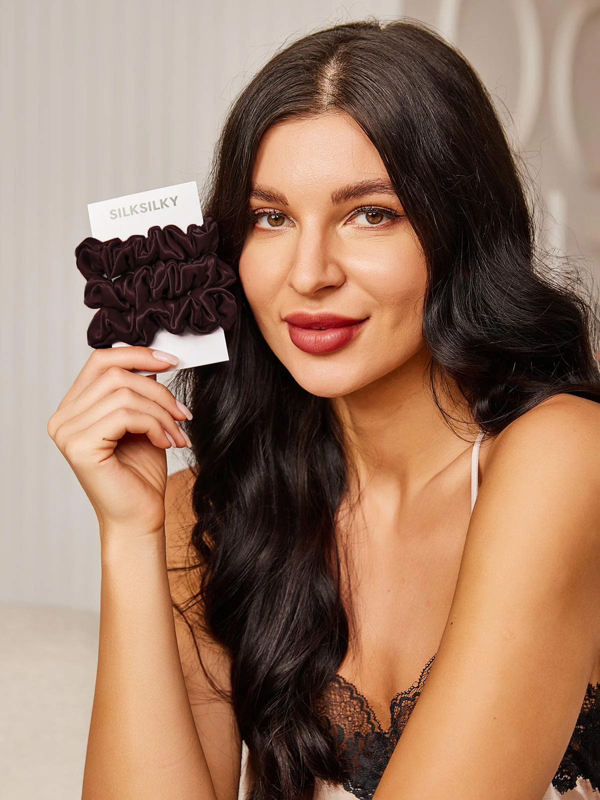 [Brun] SilkSilky-DK Scrunchie 001