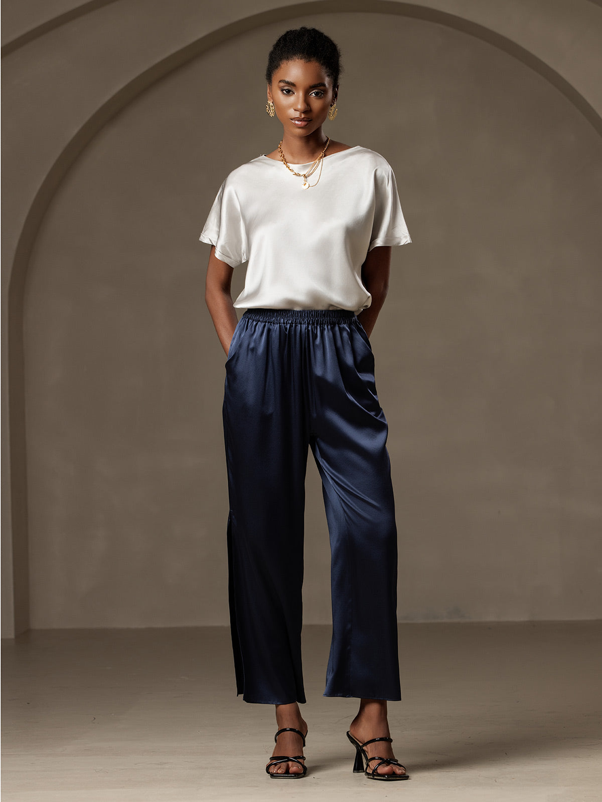 [Lysegrå] SilkSilky-DK 19Momme Silke Short Sleeve Round Neck T-shirt til kvinder 006