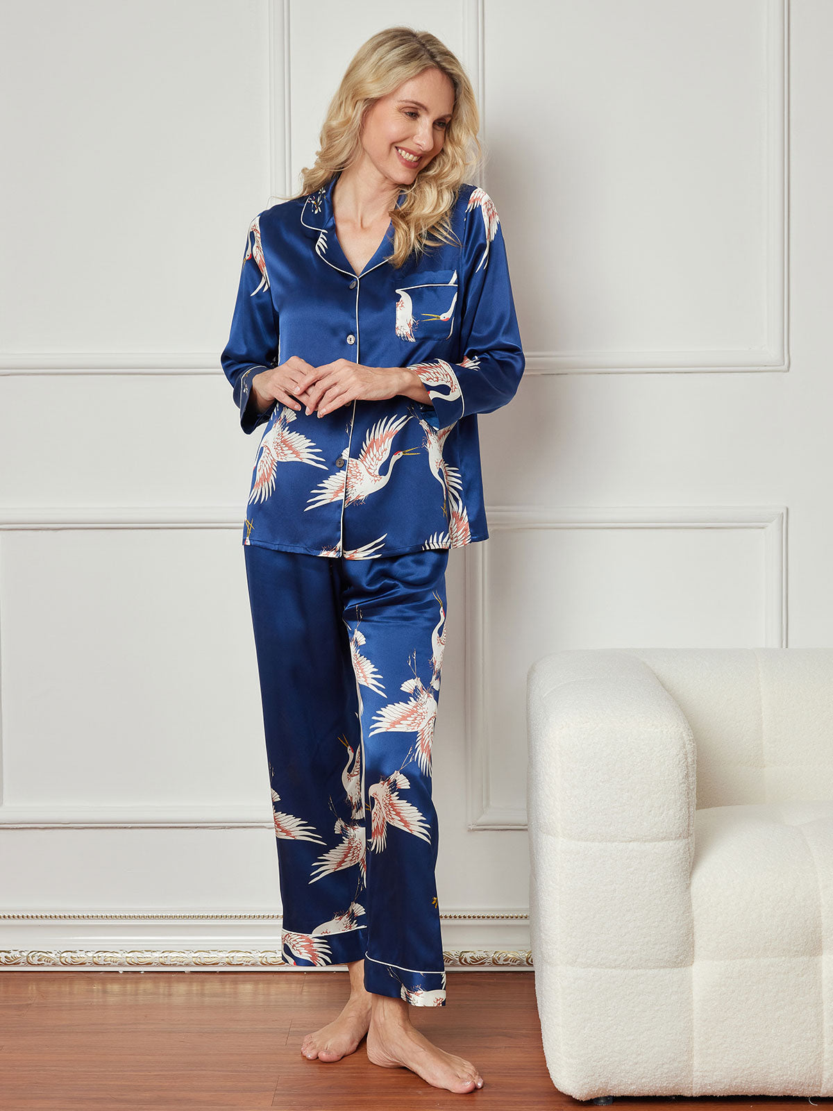 SilkSilky-DK 19Momme Revers Dame Pyjamas Mørkeblå 004