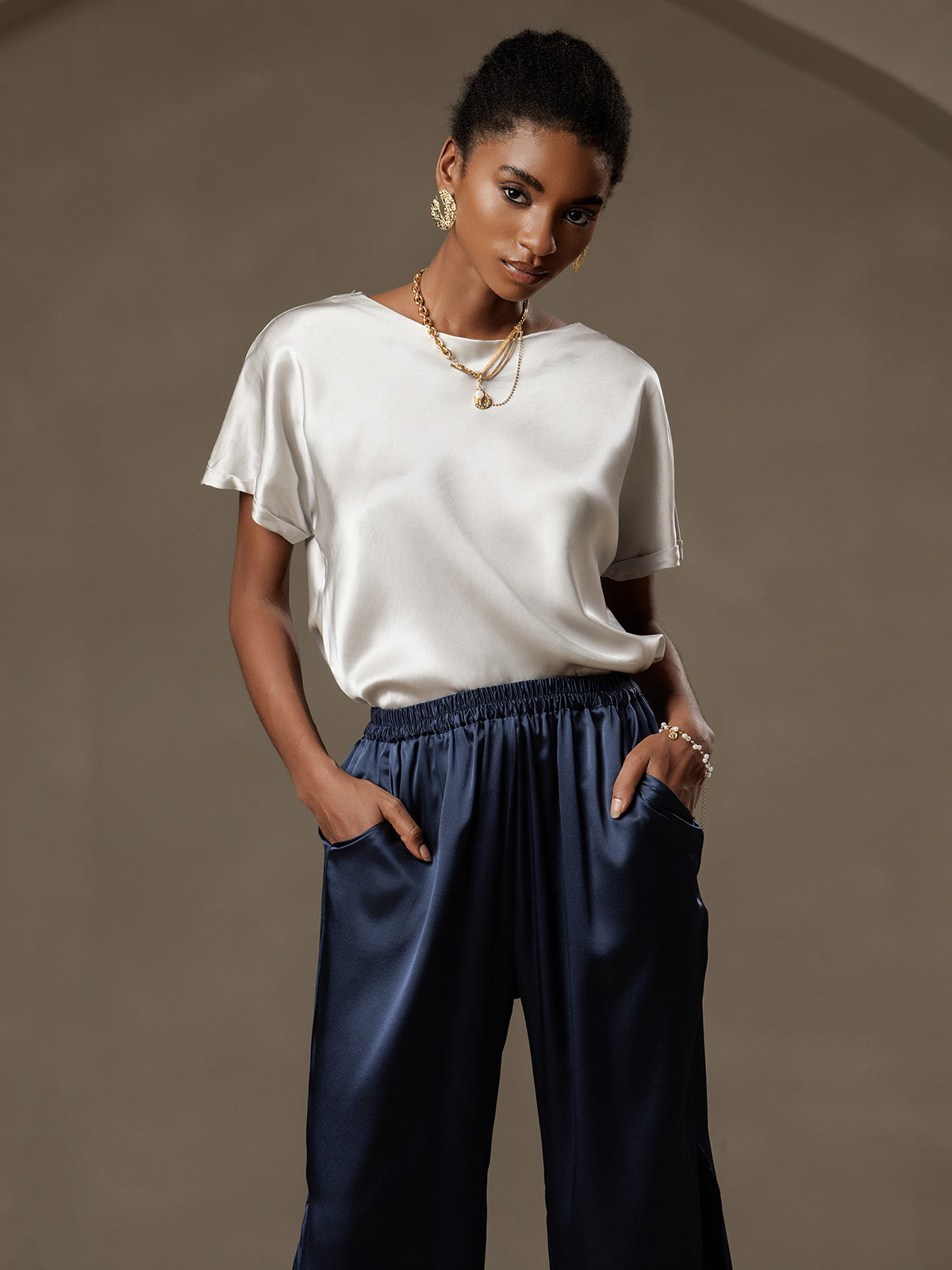 [Lysegrå] SilkSilky-DK 19Momme Silke Short Sleeve Round Neck T-shirt til kvinder 003