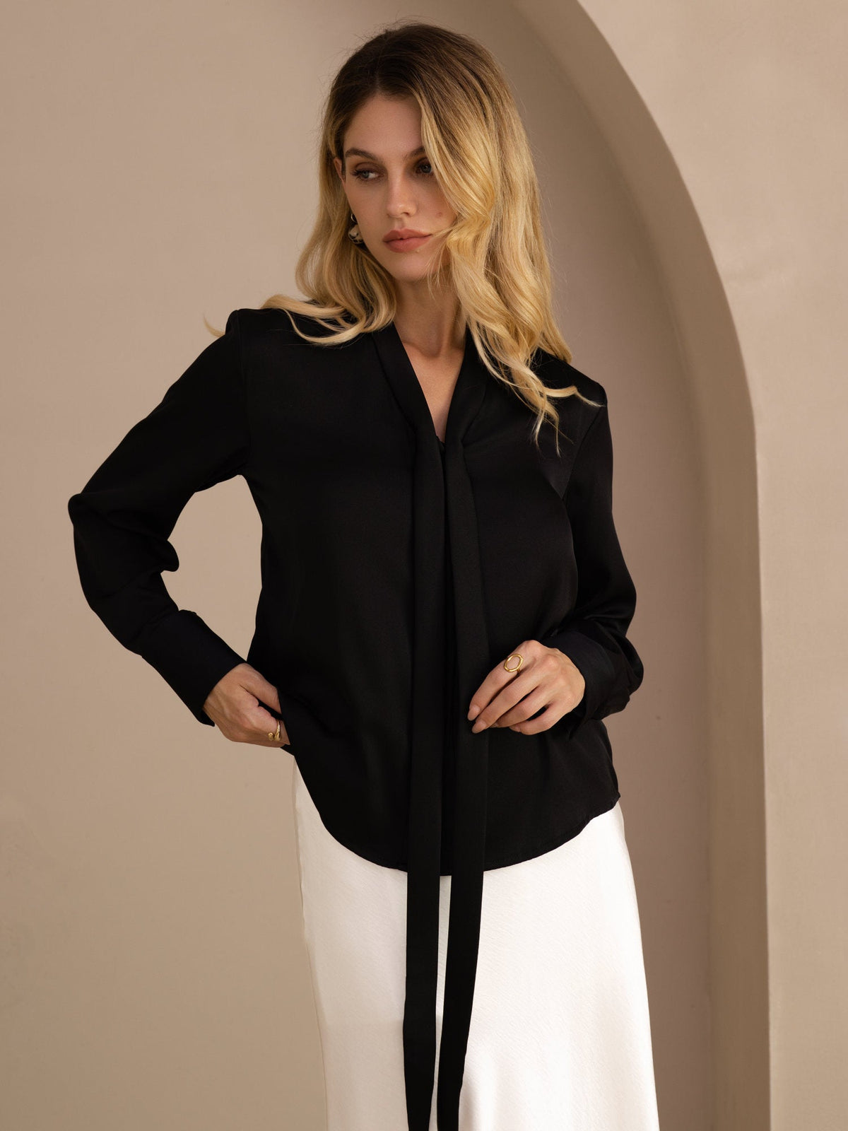 [Sort] SilkSilky-DK Long Sleeve Tie Neck Damebluser 002