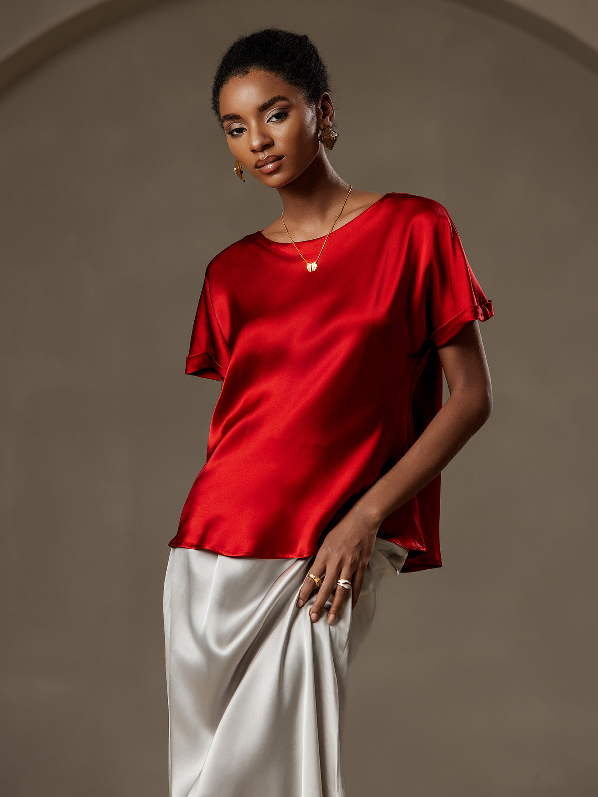 [Vin] SilkSilky-DK 19Momme Silke Short Sleeve Round Neck T-shirt til kvinder 001