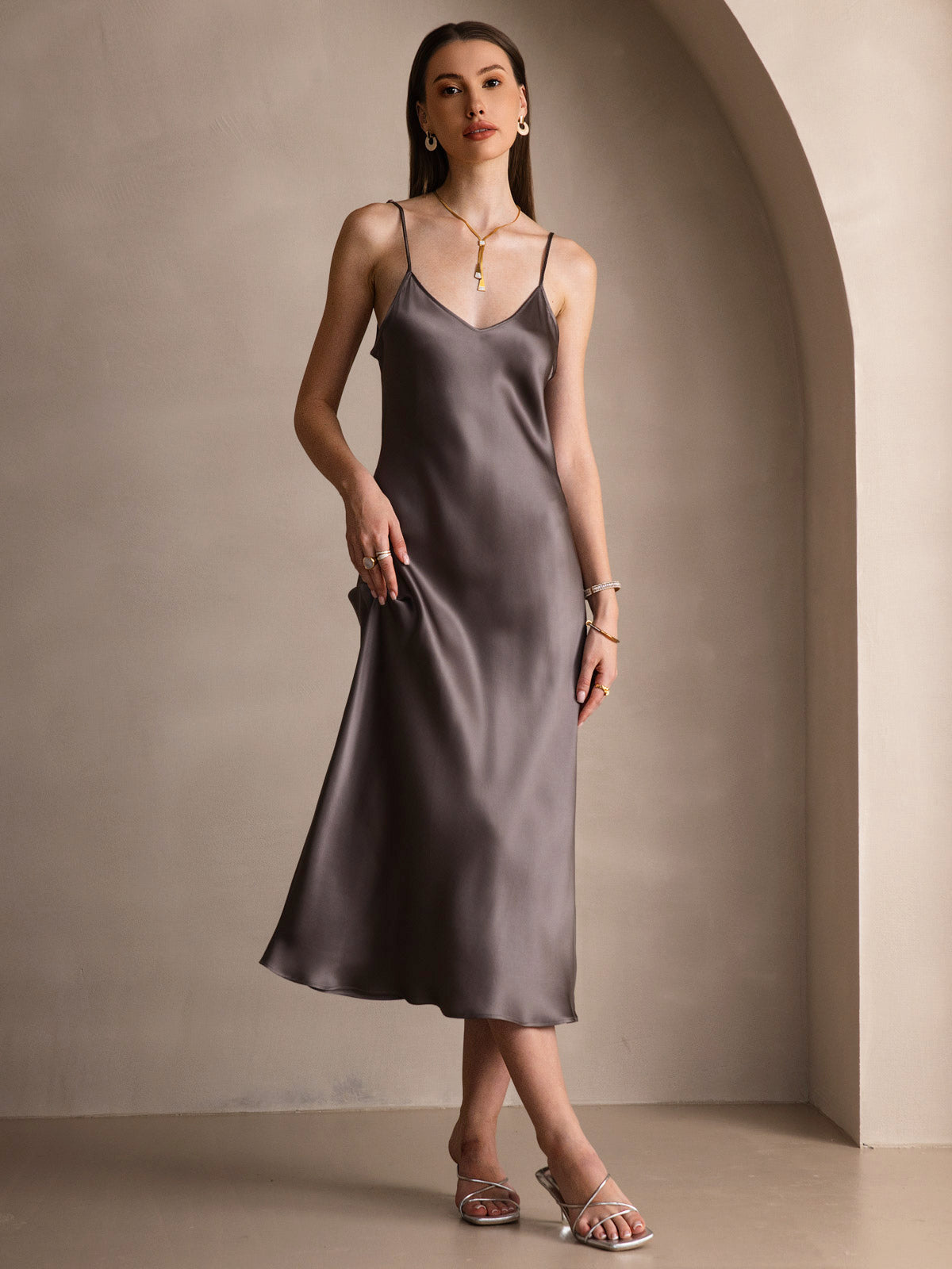 [Mørk Kaki] SilkSilky-DK Spaghetti Rem V Hals Kjole 001