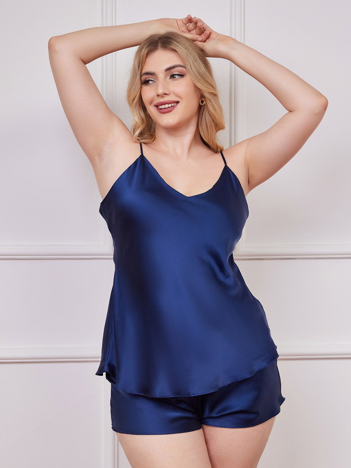 SilkSilky-DK-Pure-Silk-Deep-V-Neck-Plus-Size-Camisole-Sæt-Mørkeblå-001