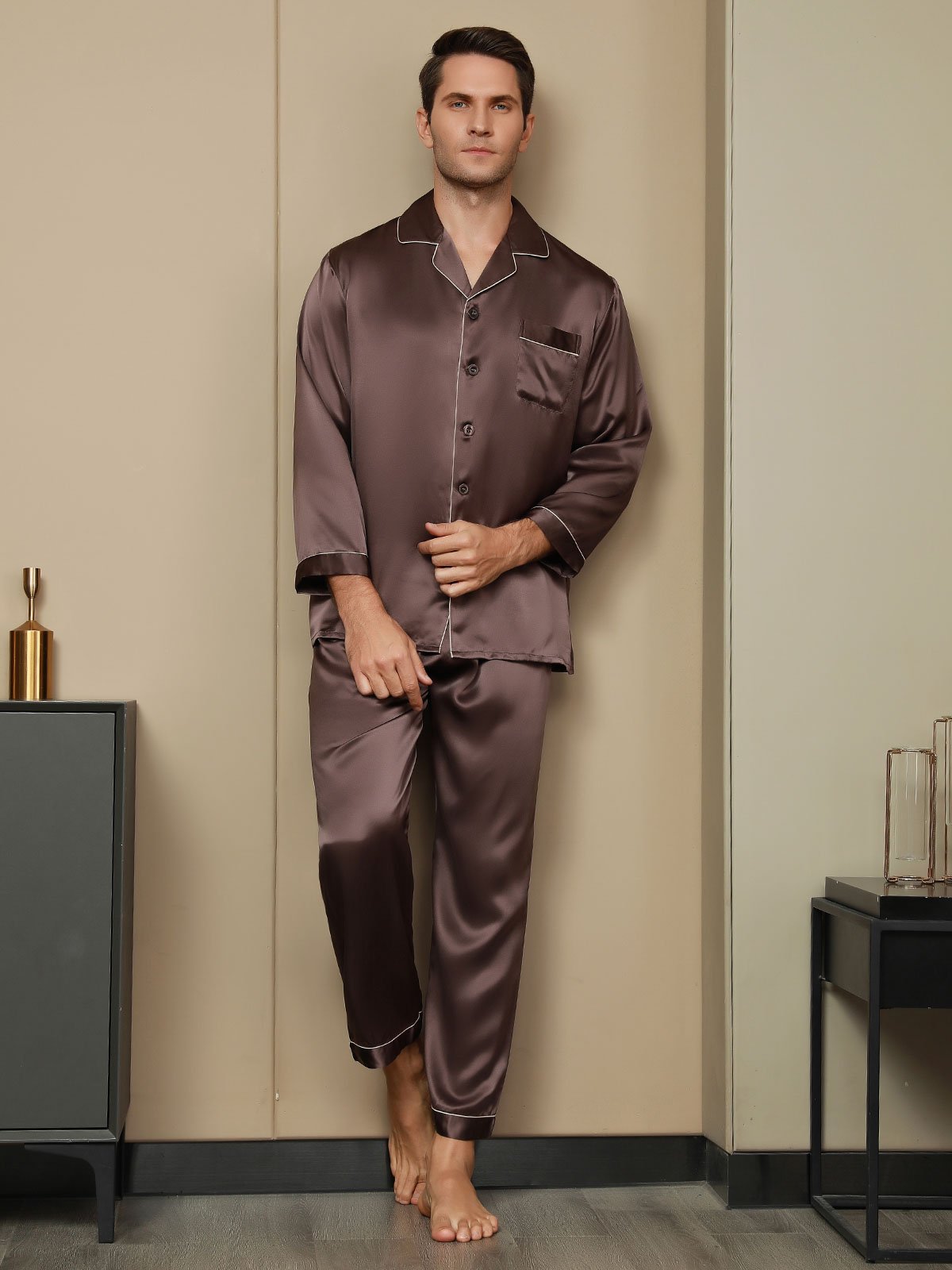 SilkSilky-DK Revers Pyjamas til Mænd Kaffe 002