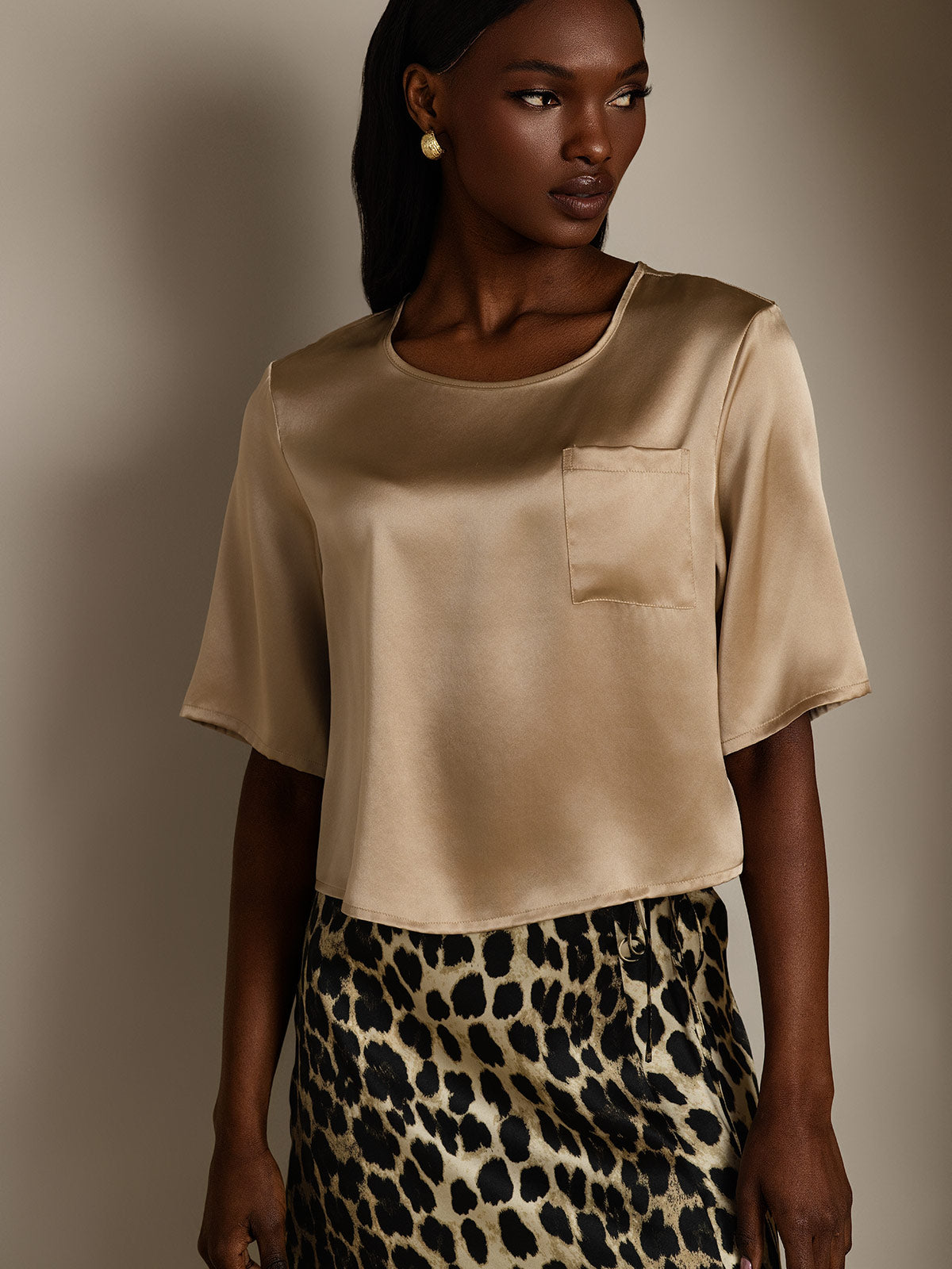 [Champagne] SilkSilky-DK Pure Silk Half Sleeve Boat Neck T-shirt til kvinder 004
