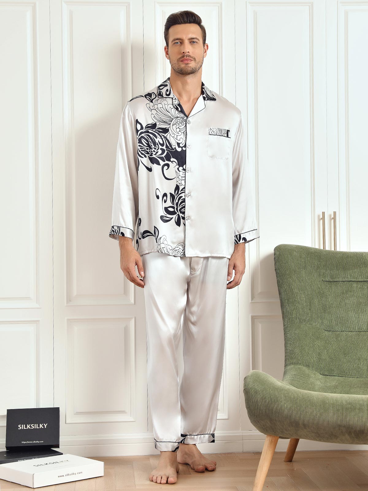 SilkSilky-DK-Pure-Silk-Long-Sleeve-Revers-Pyjamas-til-Mænd-Grå-003