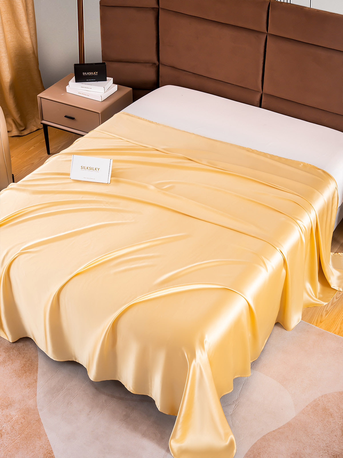 SilkSilky-DK-22Momme-Pure-Silk-Sheet-Champagne-002