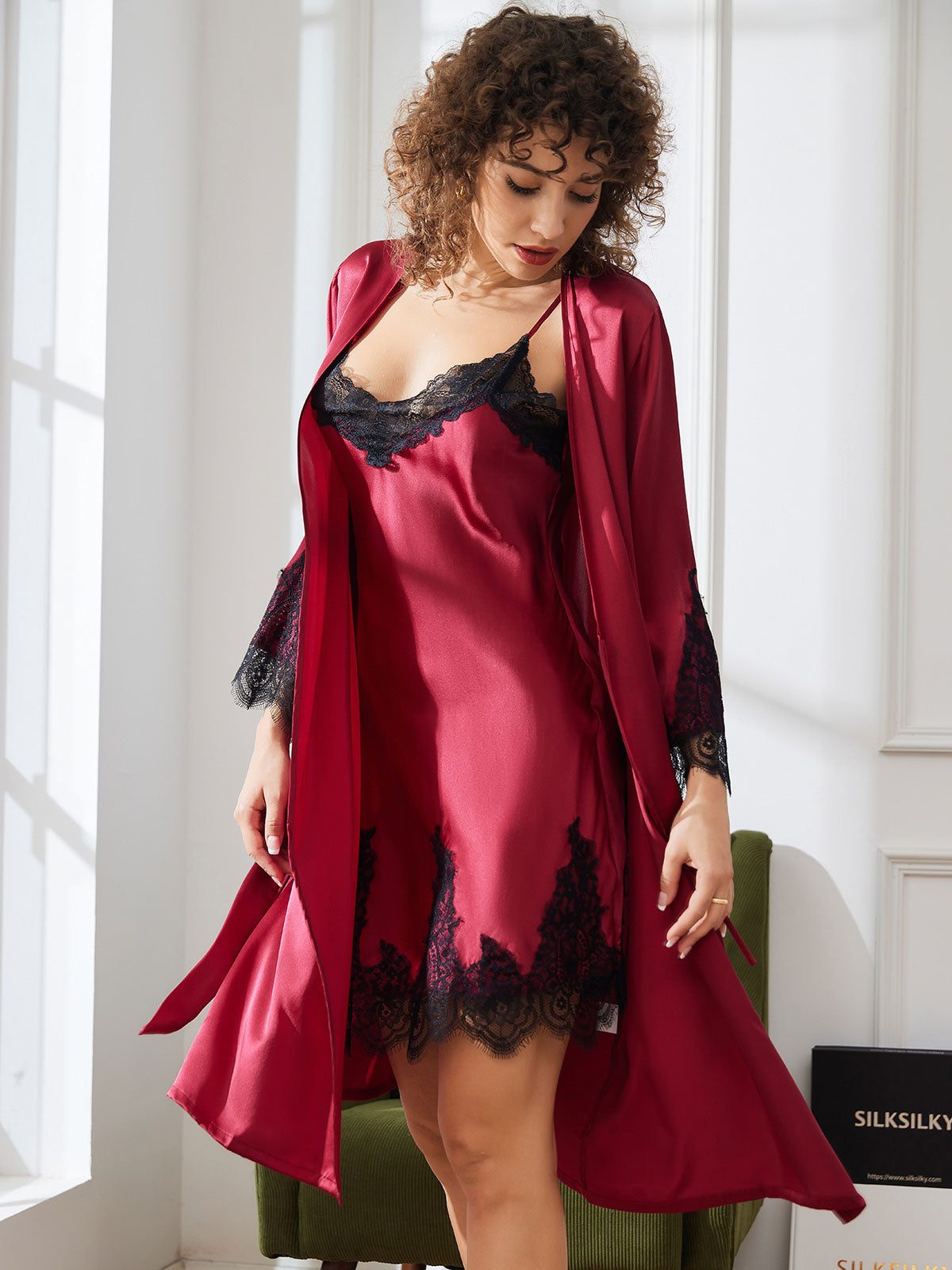 SilkSilky-DK-Pure-Silk-3/4-Sleeve-Nightgown&Robe-Set-Mørkerød-004