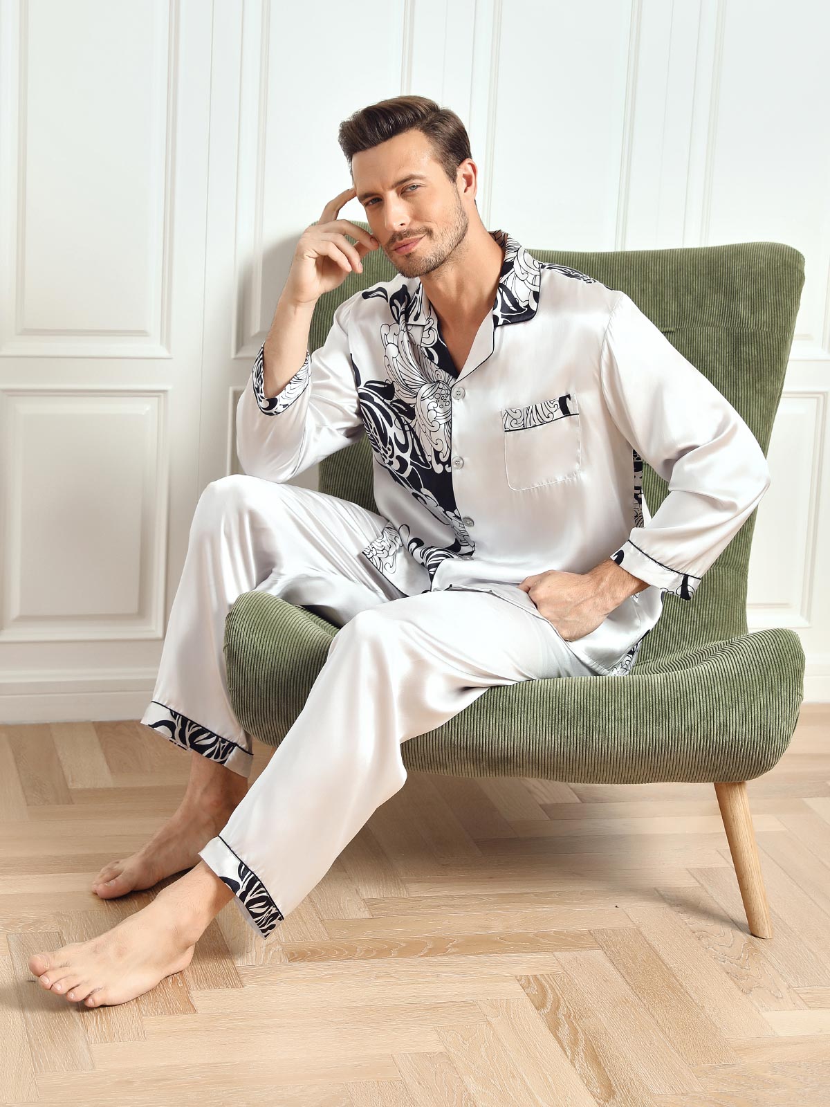 SilkSilky-DK-Pure-Silk-Long-Sleeve-Revers-Pyjamas-til-Mænd-Grå-008