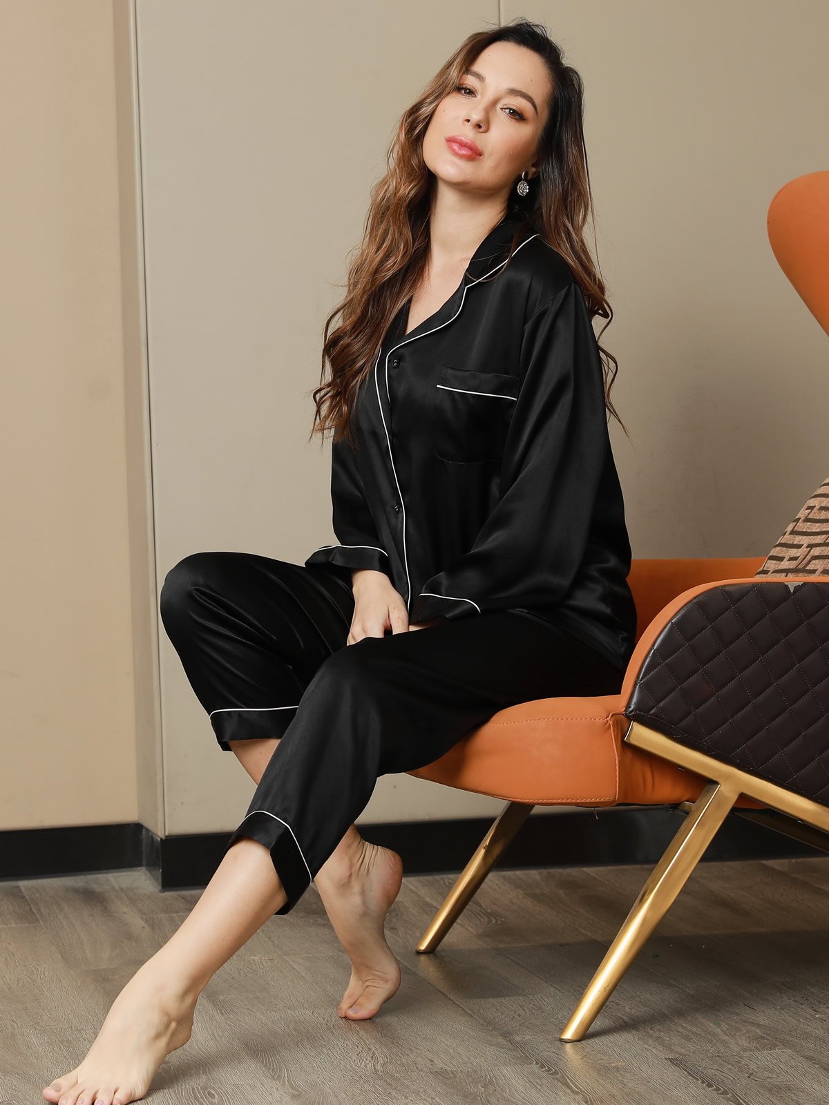 SilkSilky-DK-Pure-Silk-Long-Sleeve-Revers-Dame-Pyjamas-Sort-004