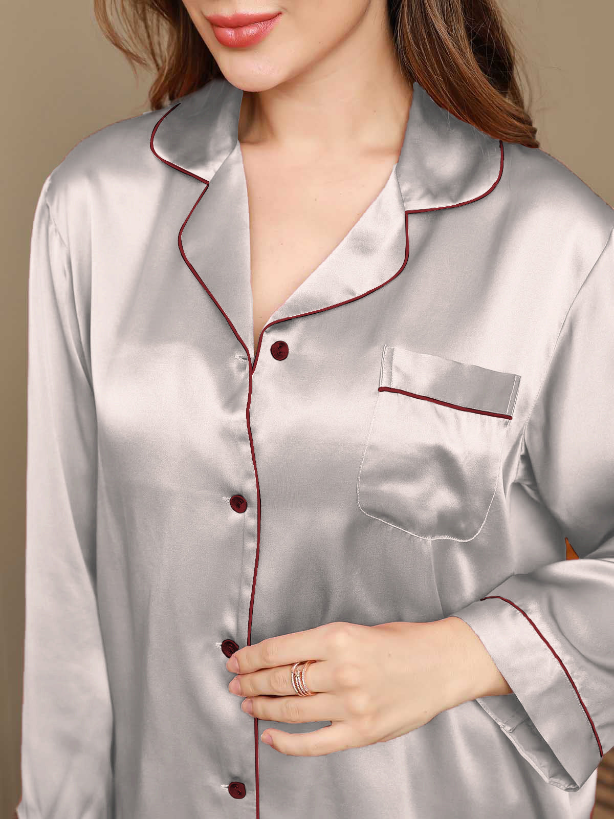 SilkSilky-DK-Pure-Silk-Long-Sleeve-Revers-Dame-Pyjamas-Sølv-006