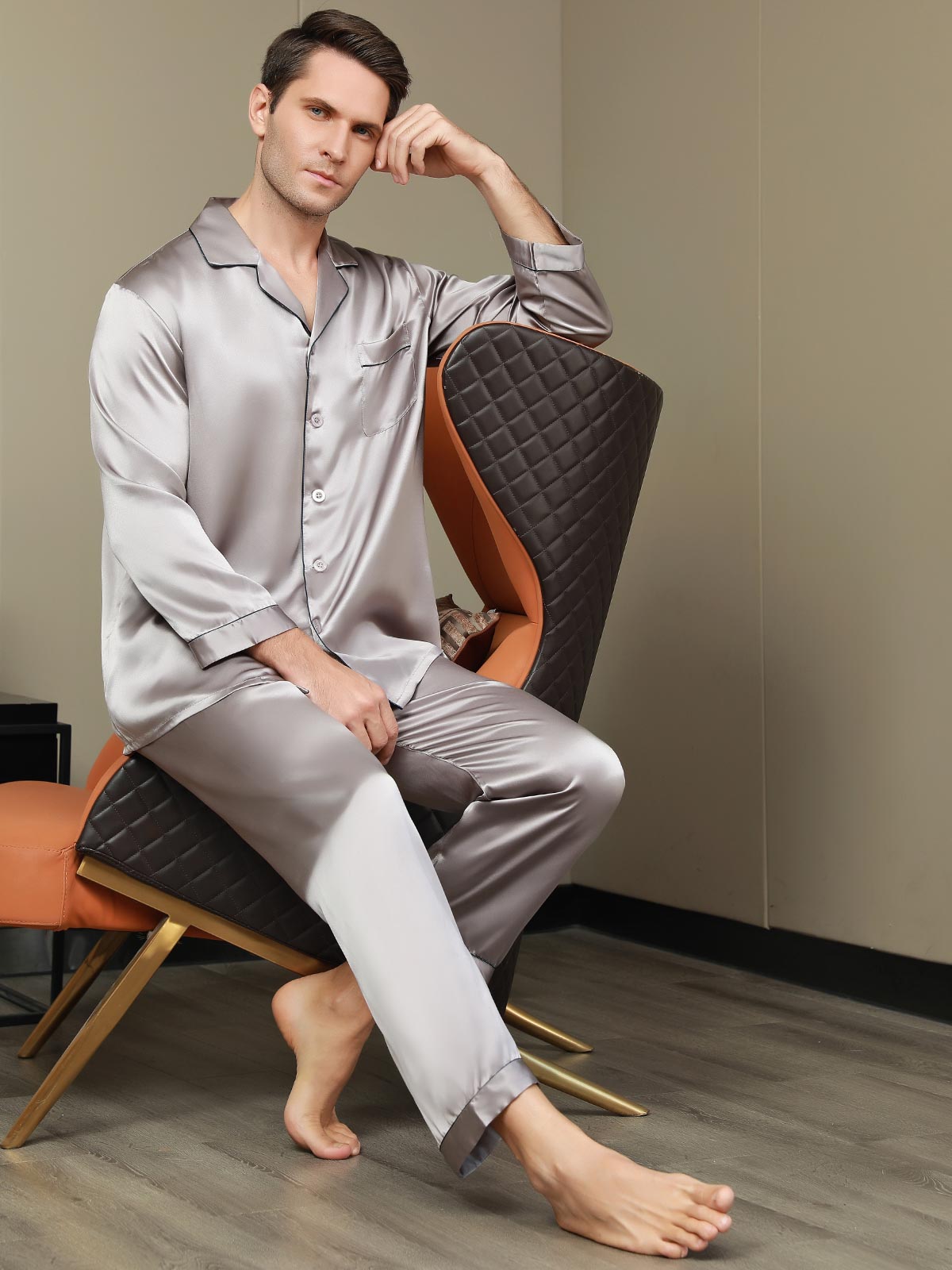 SilkSilky DK Pure Silk Long Sleeve Revers Pyjamas til Mænd Grå 007