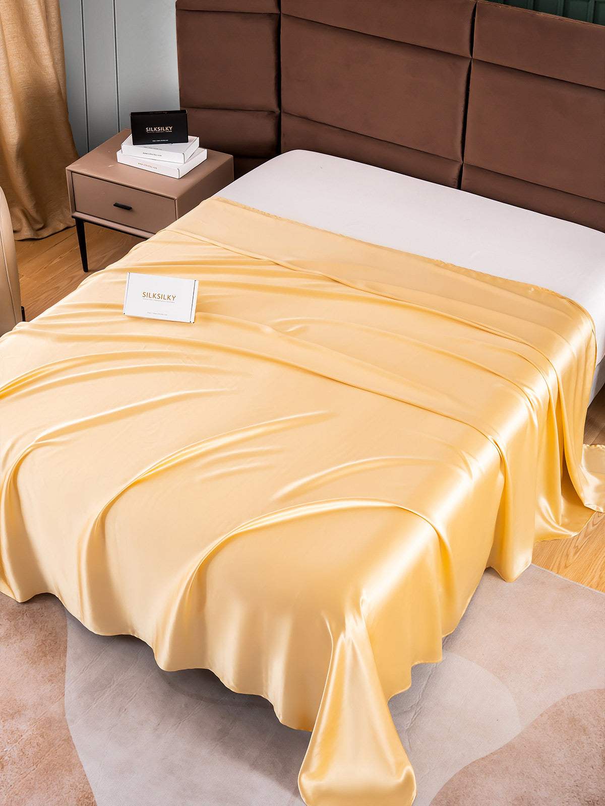 SilkSilky-DK-25Momme-Pure-Silk-Sheet-Champagne-002